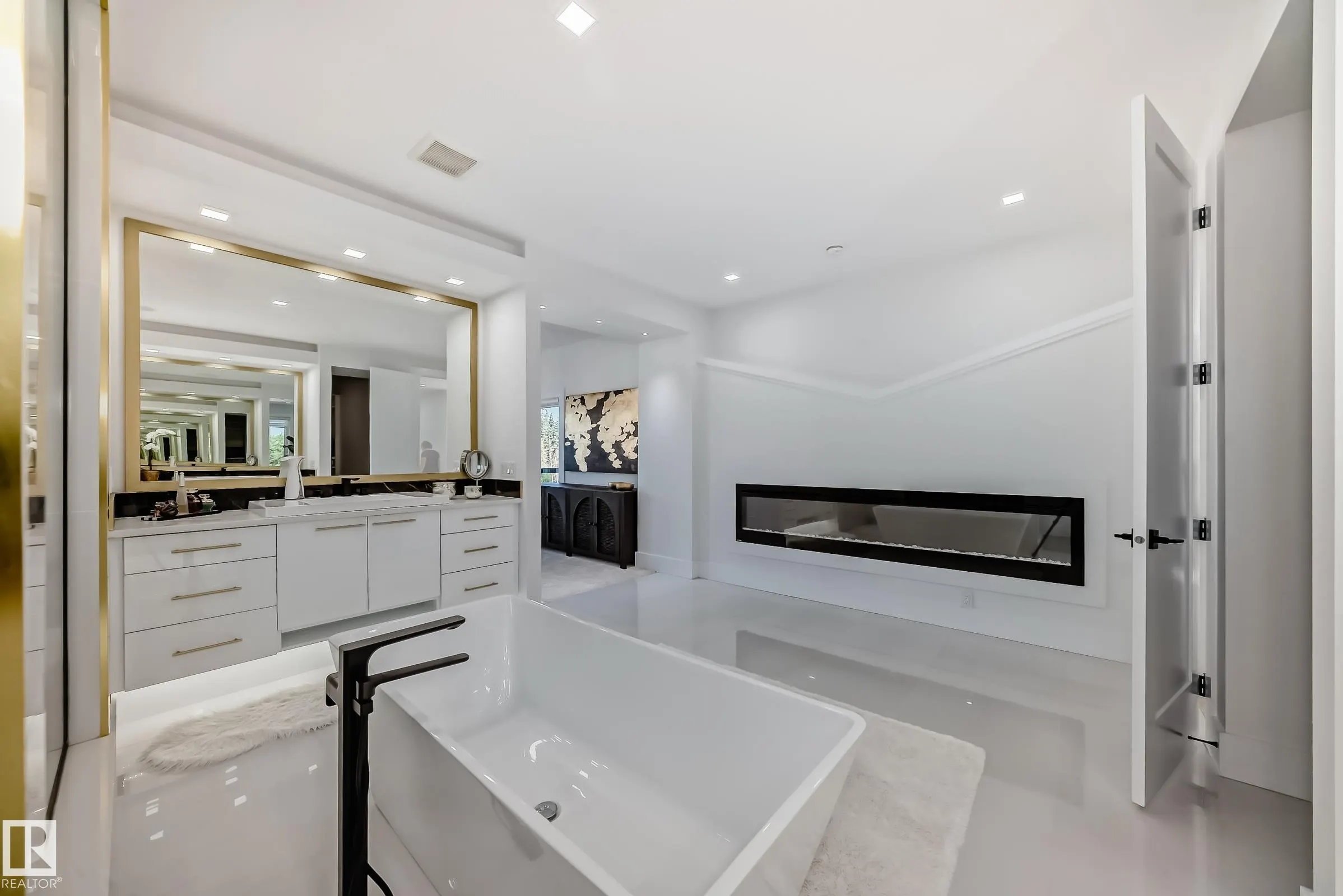 2747 WHEATON Drive
