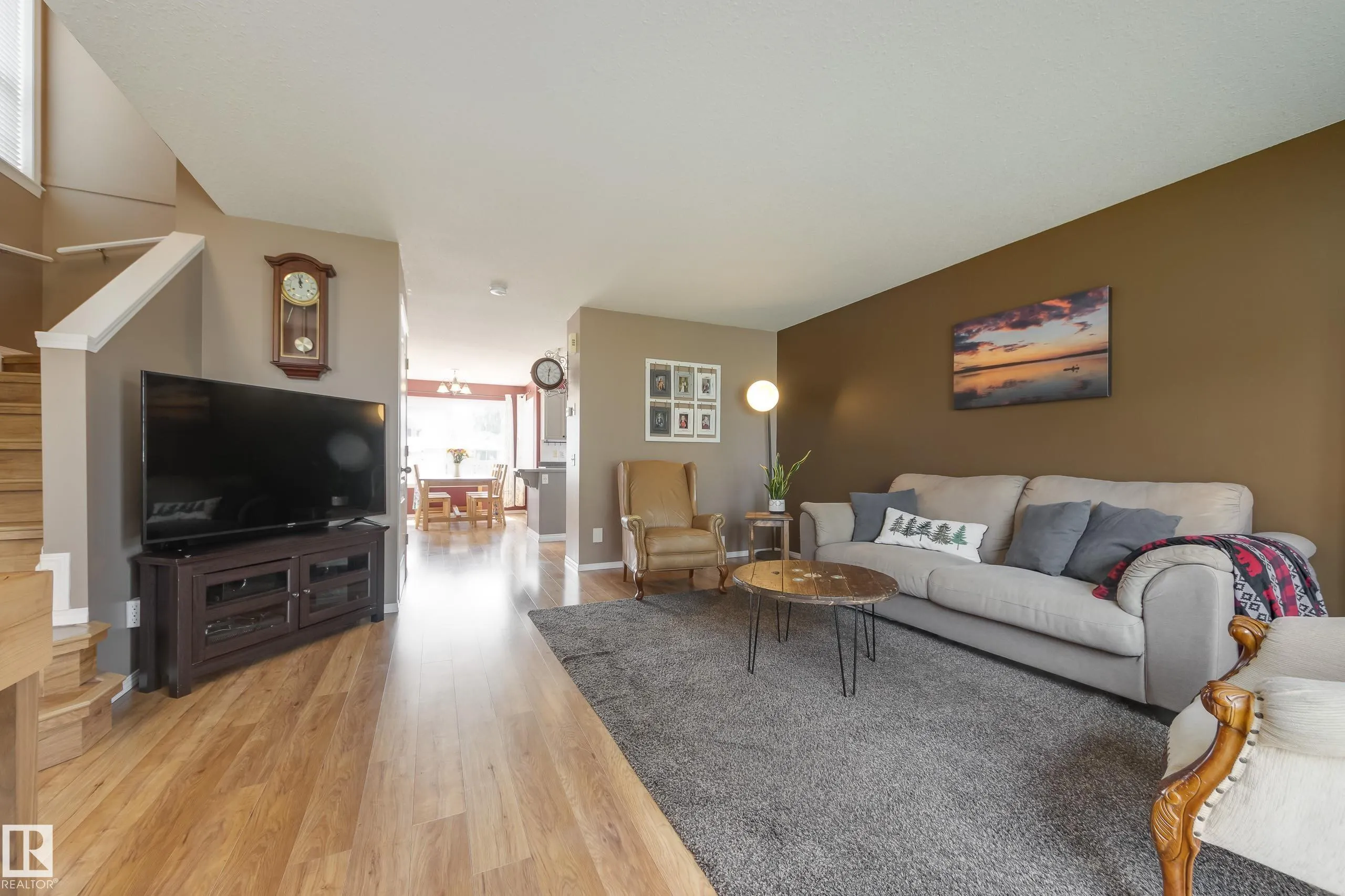 25 HIGHWOOD Boulevard