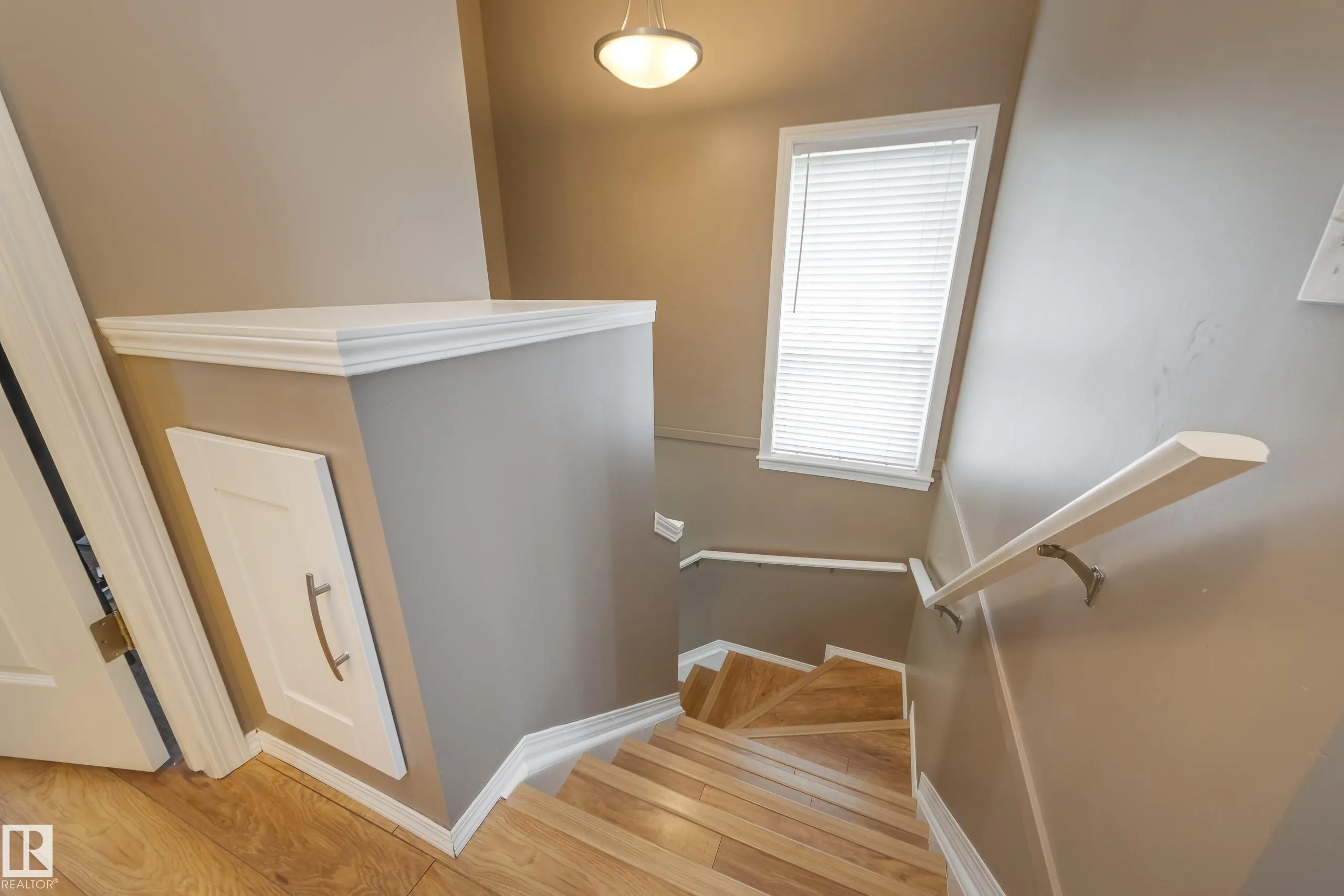 25 HIGHWOOD Boulevard