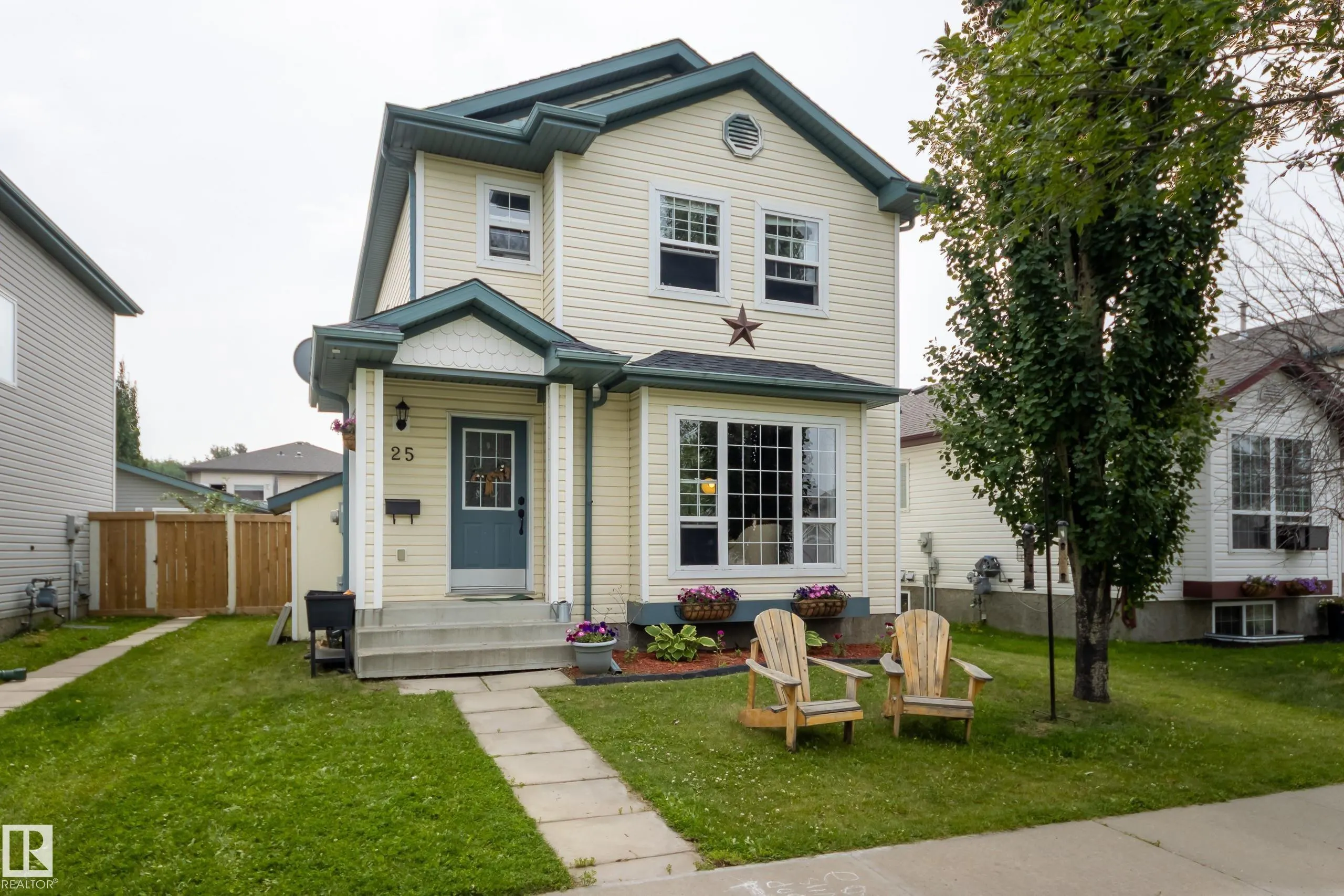 25 HIGHWOOD Boulevard