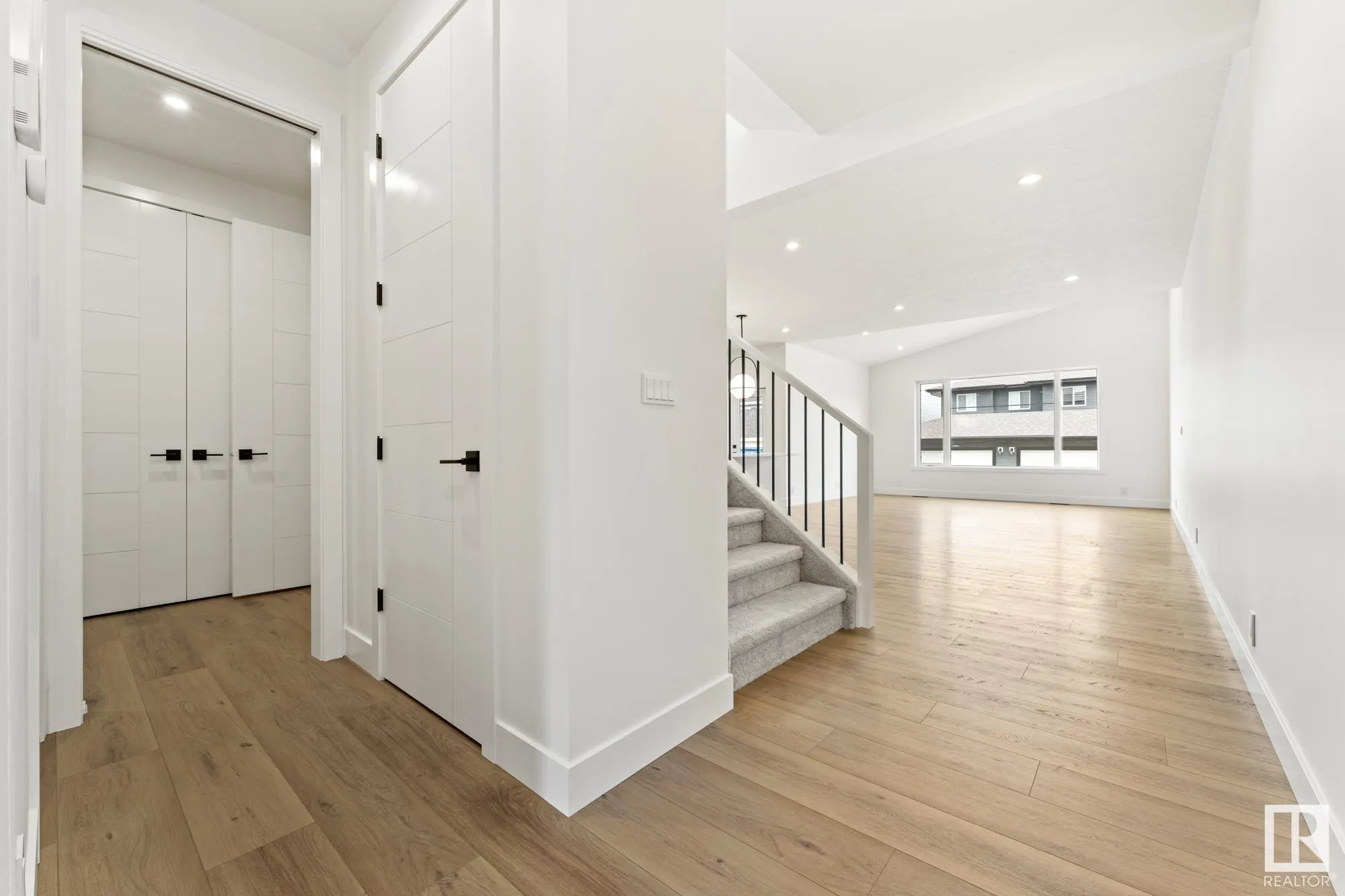 101 Newbury Ci