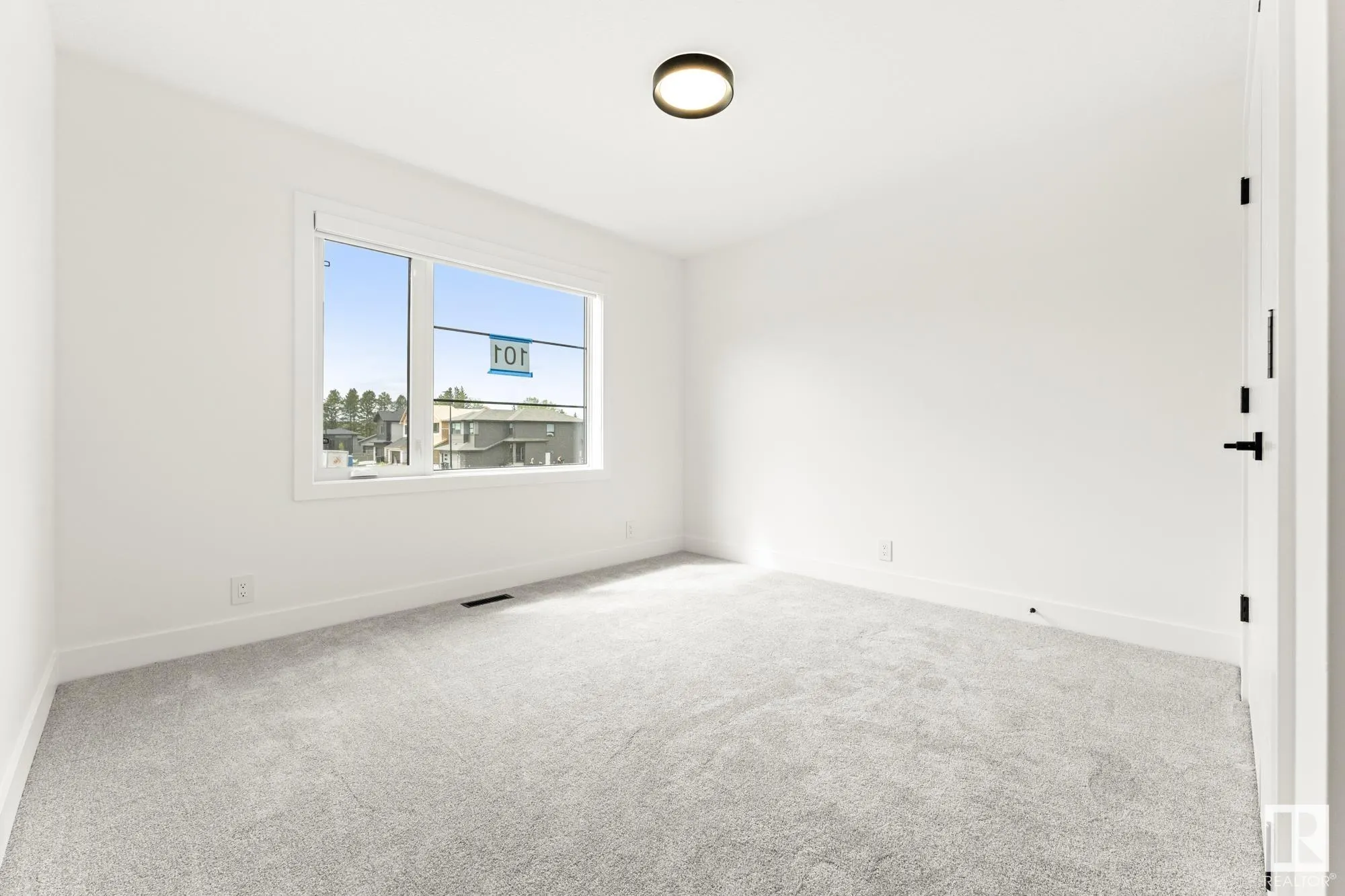 101 Newbury Ci