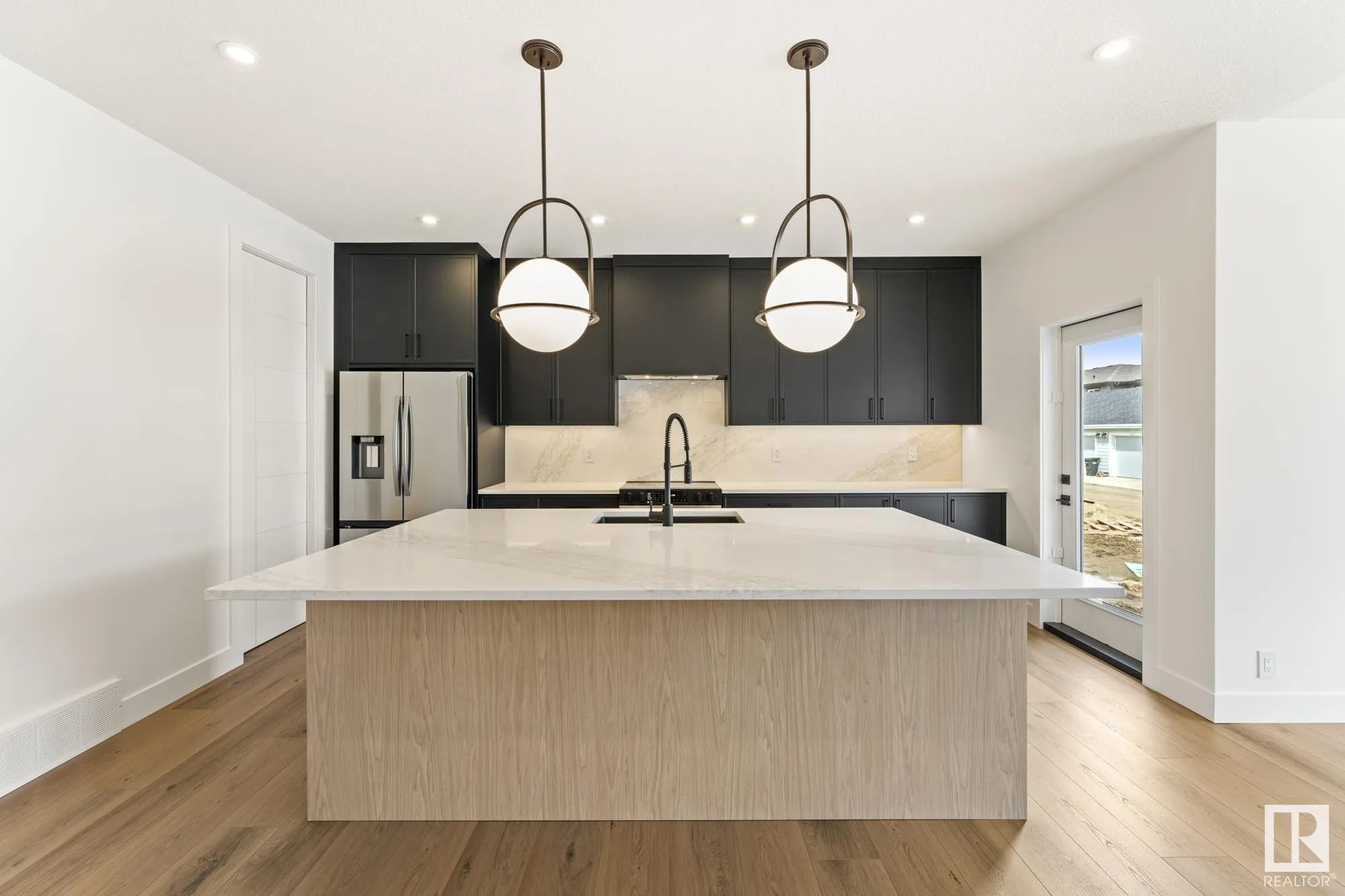 101 Newbury Ci