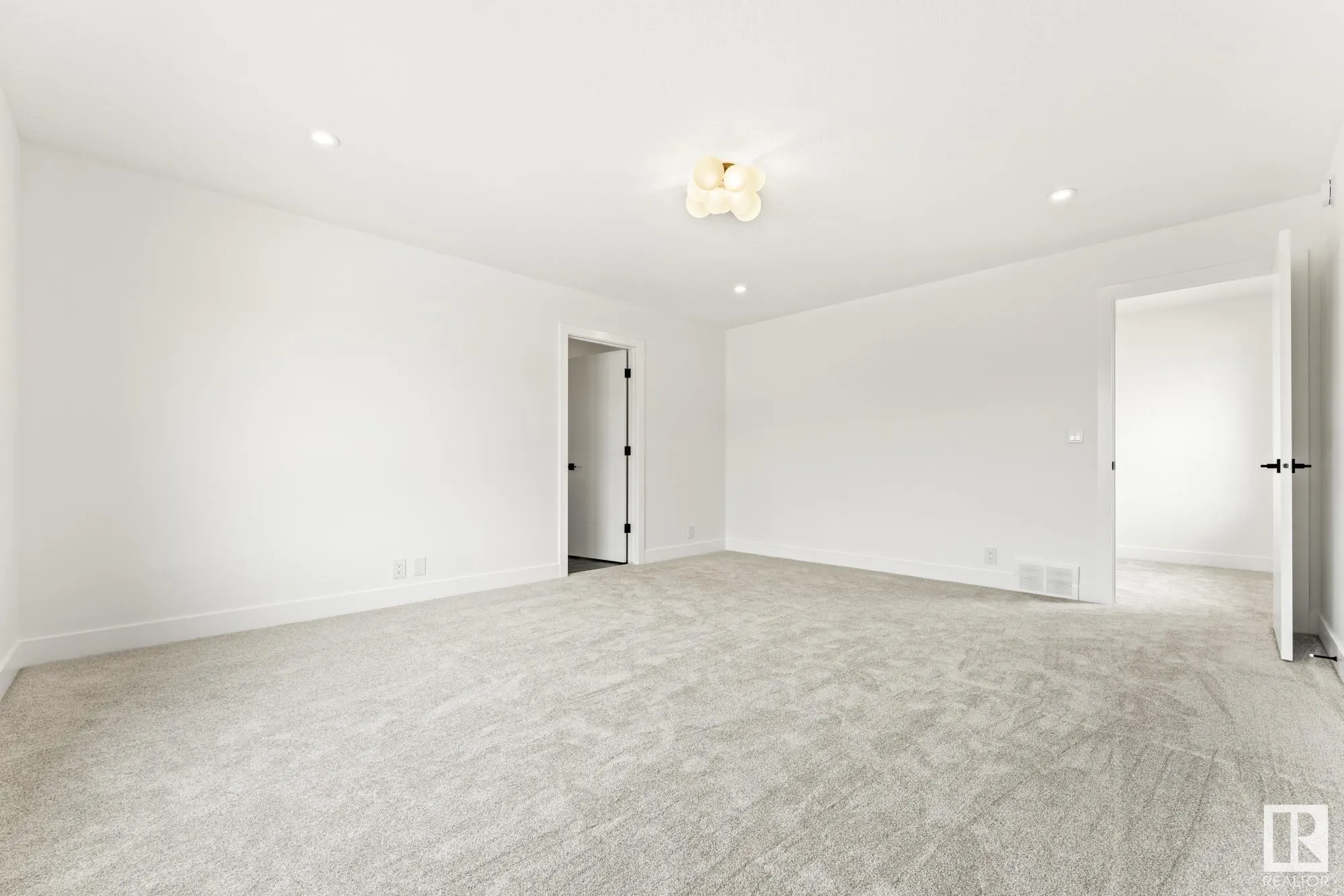 101 Newbury Ci