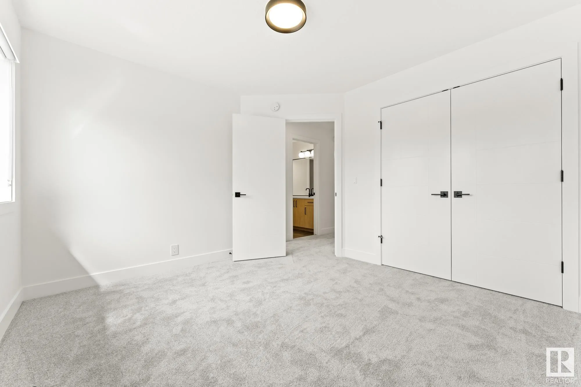 101 Newbury Ci