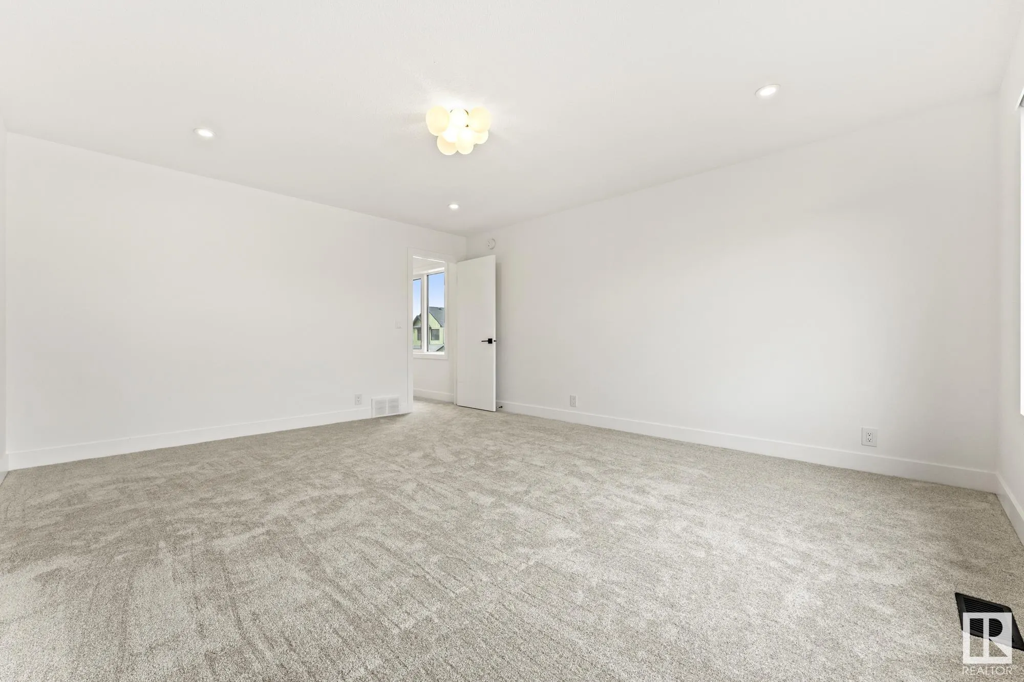 101 Newbury Ci