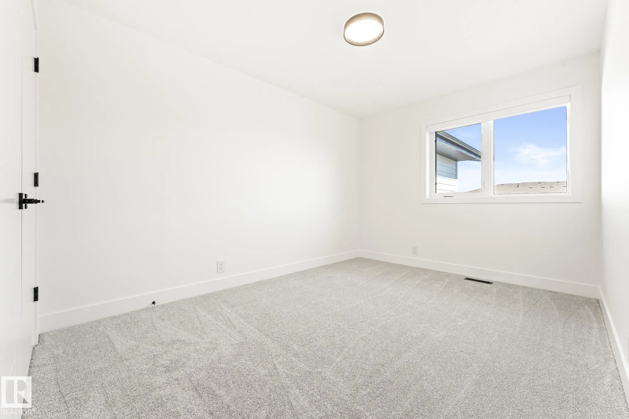 103 Newbury Ci