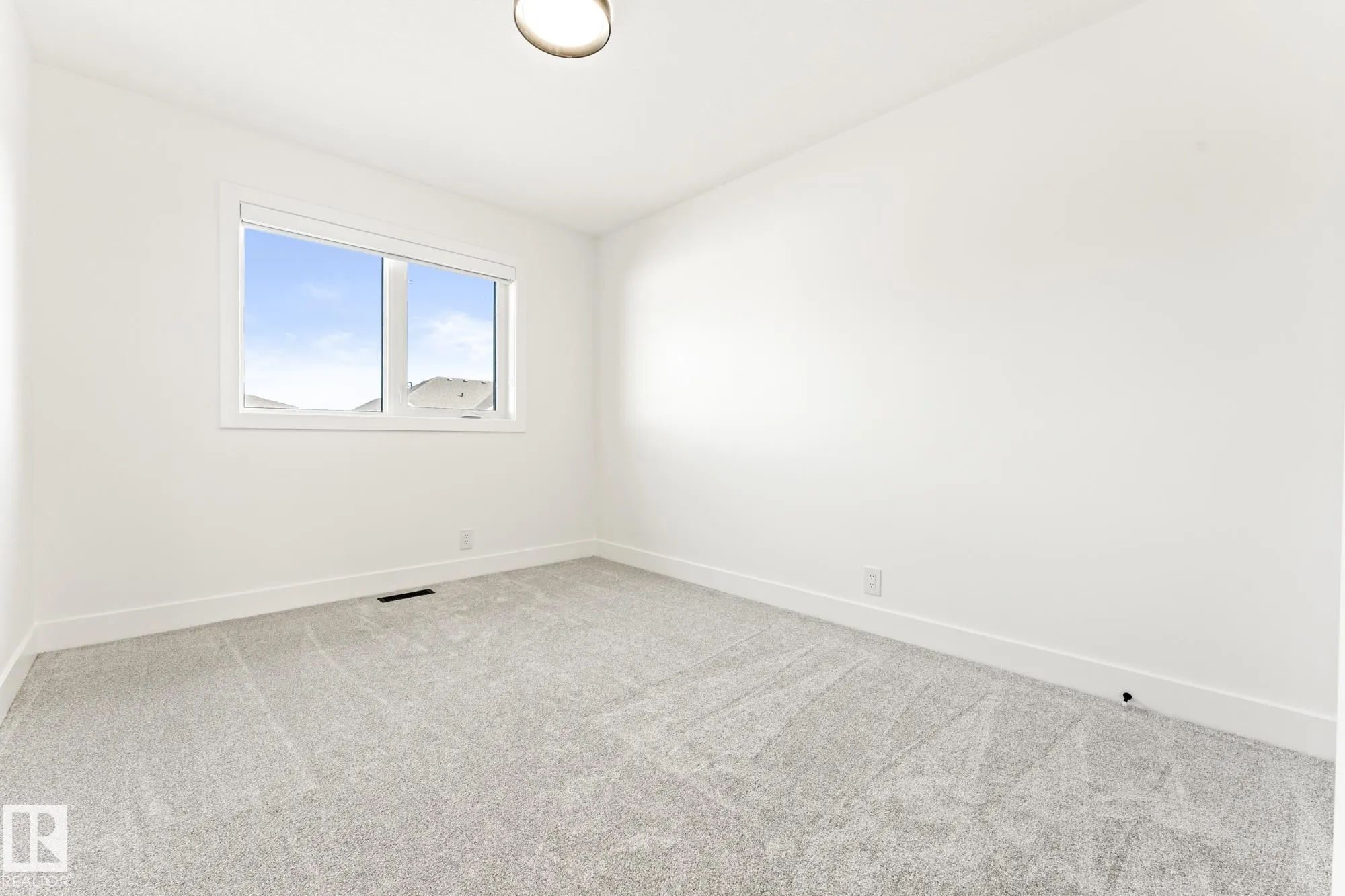 103 Newbury Ci