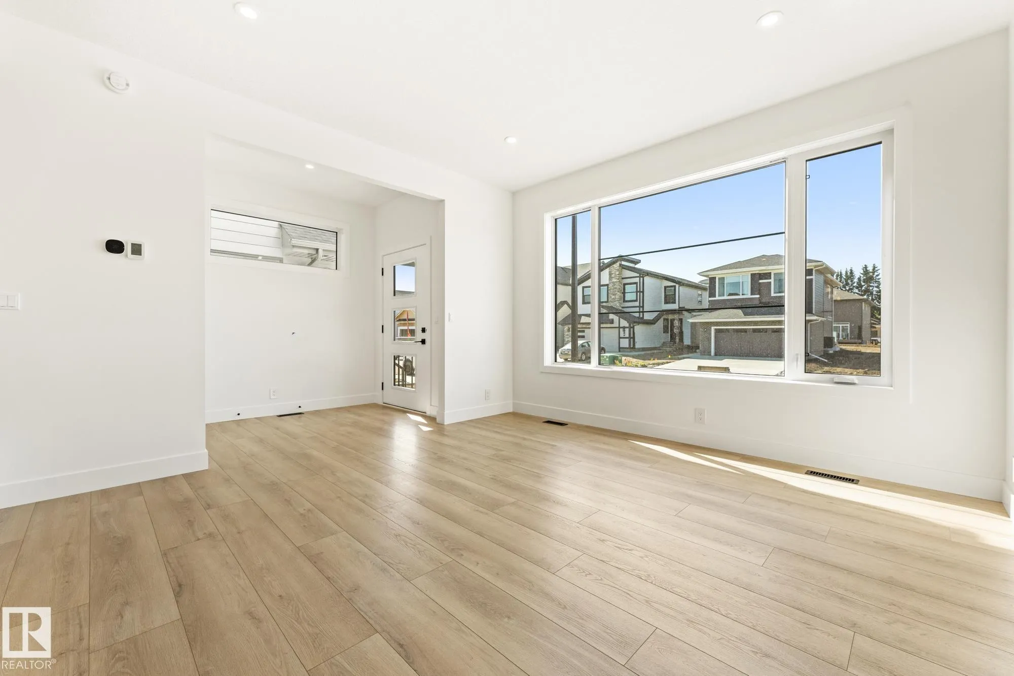 103 Newbury Ci