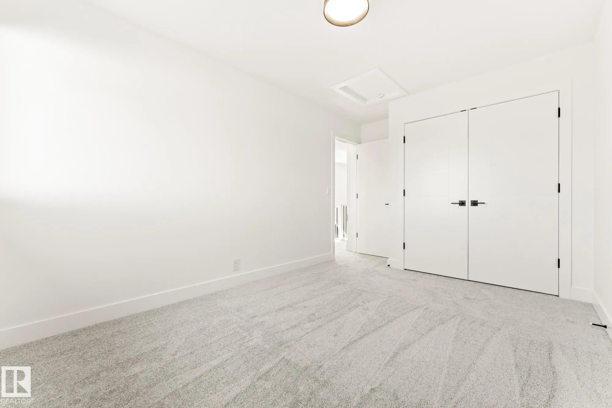 103 Newbury Ci
