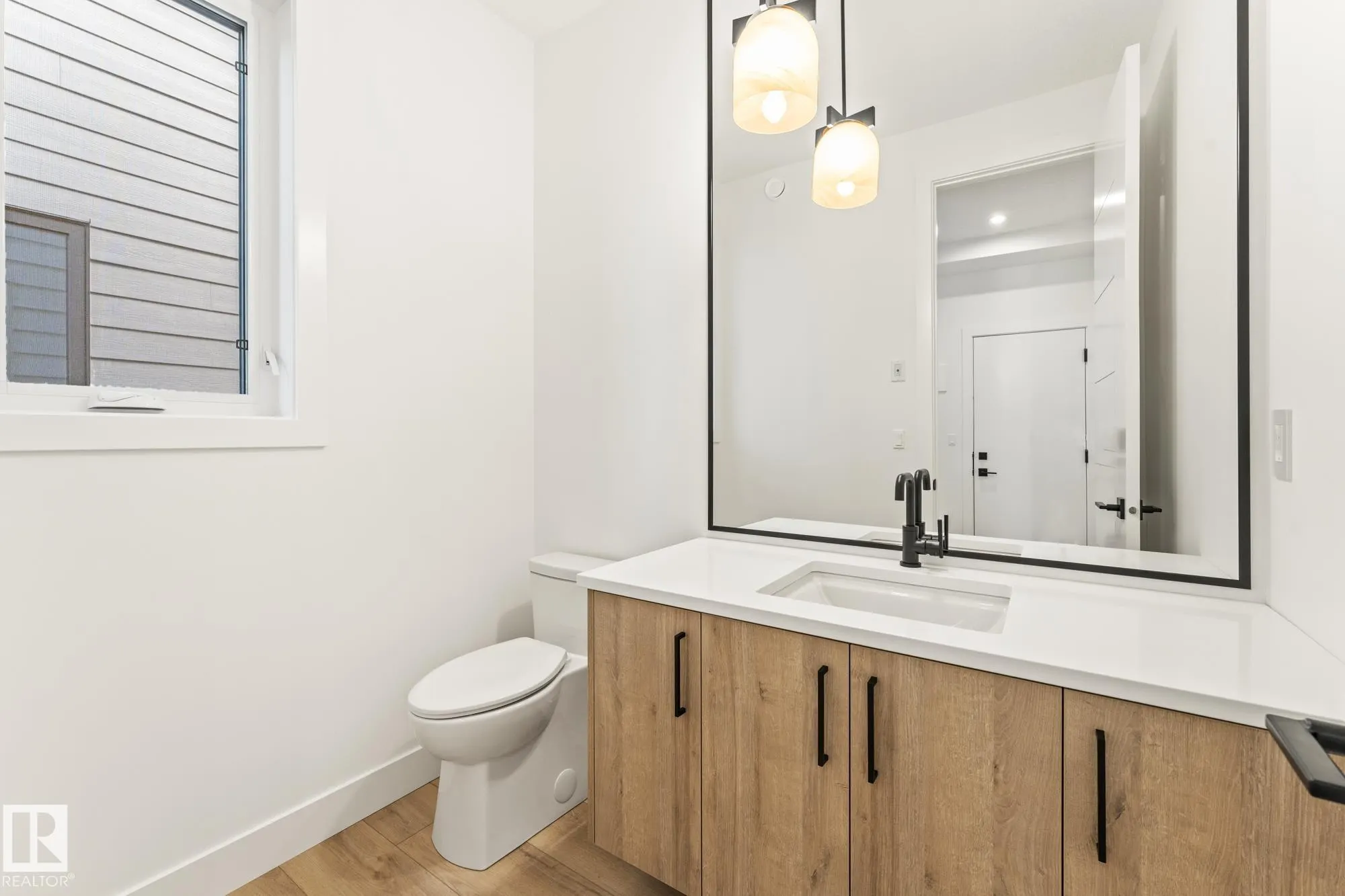 103 Newbury Ci
