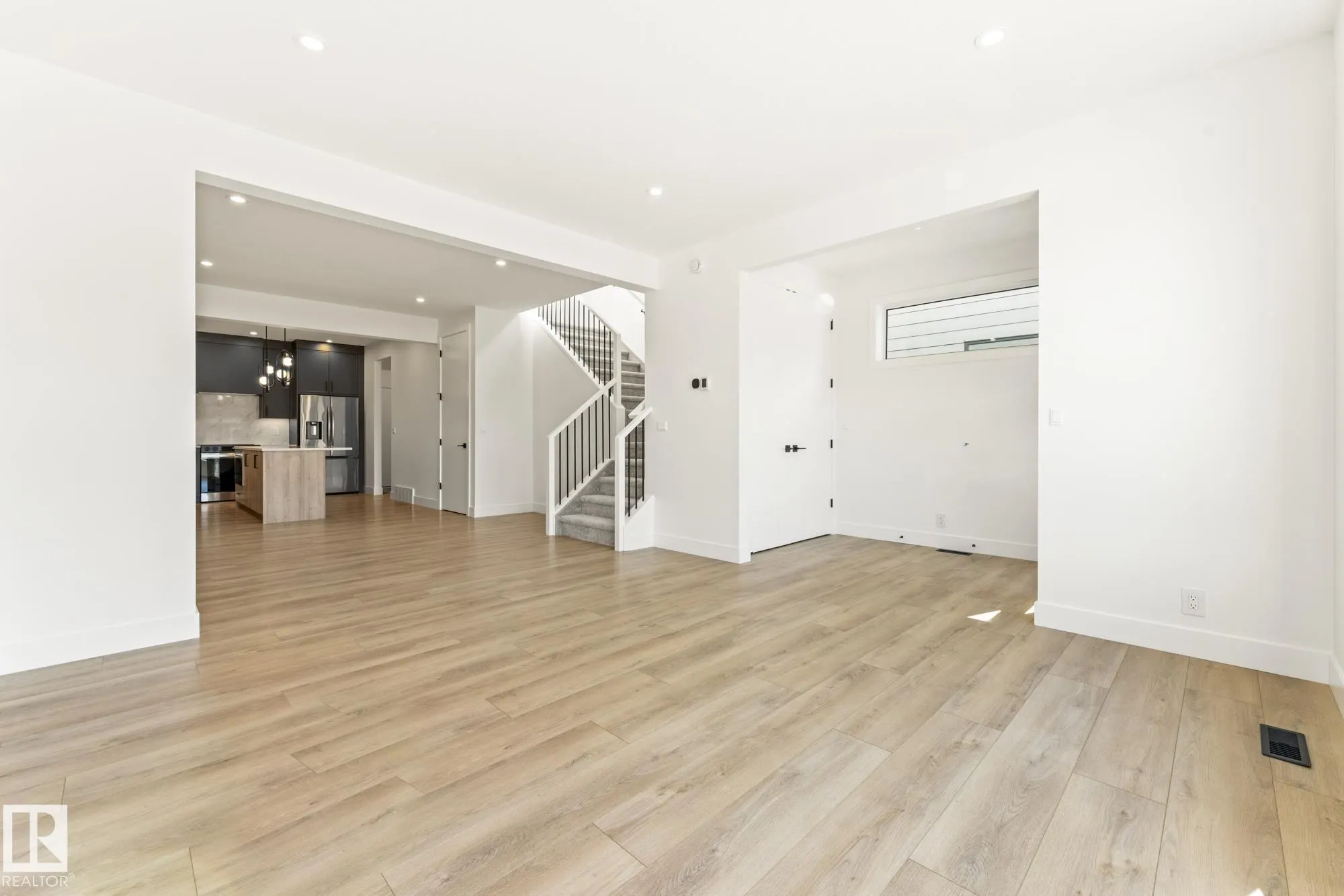 103 Newbury Ci