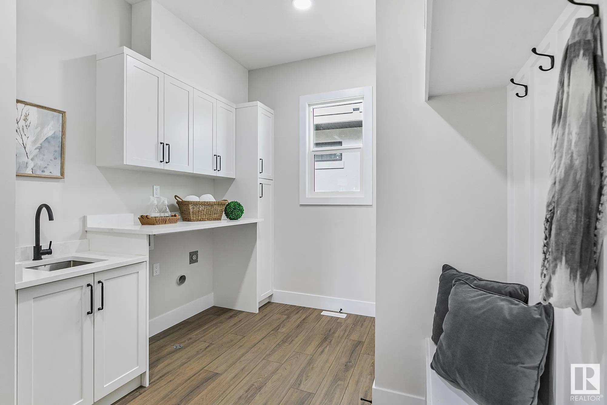 4694 CHEGWIN Wynd