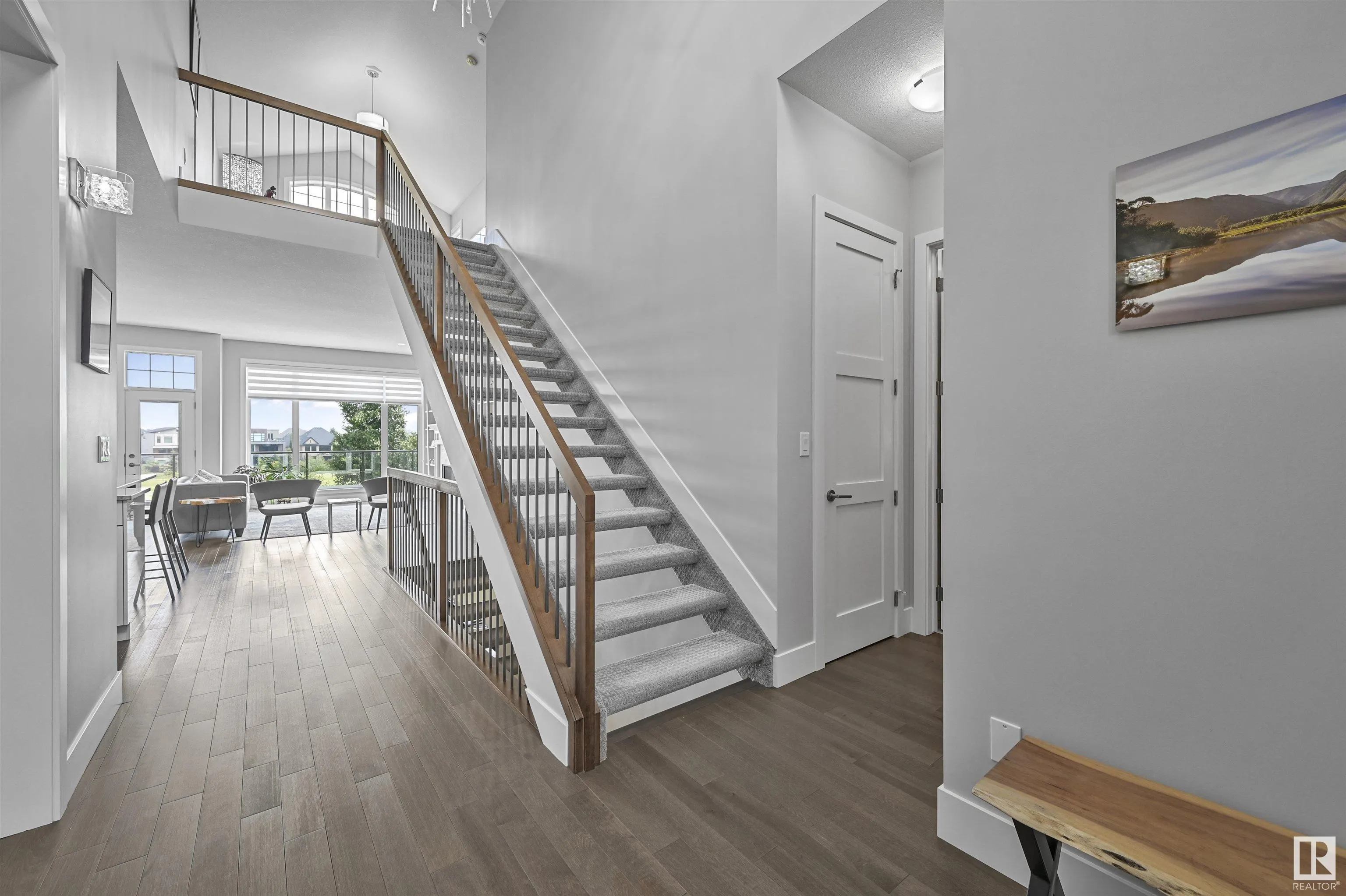 1025 HUCKELL Place