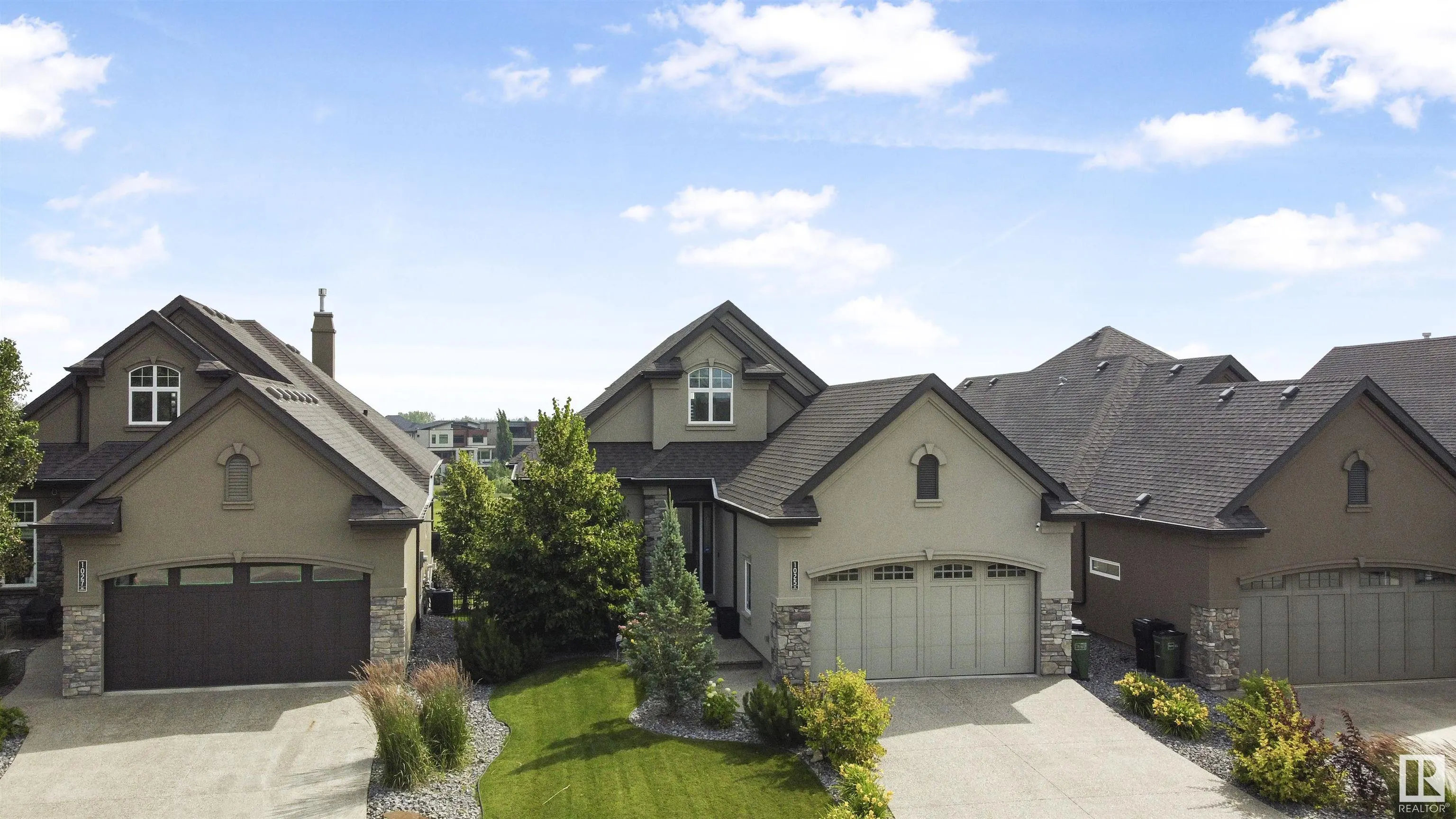 1025 HUCKELL Place