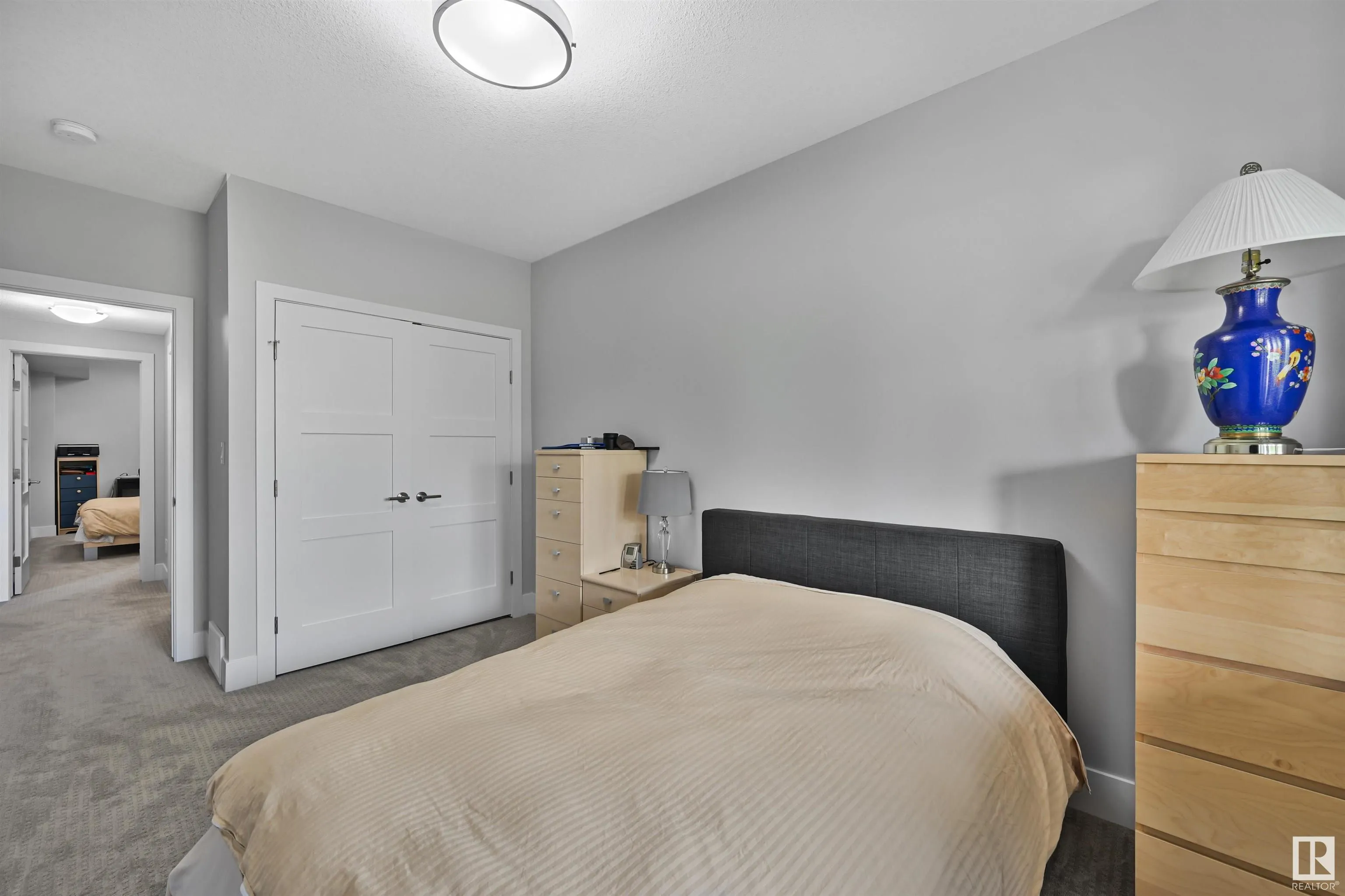 1025 HUCKELL Place