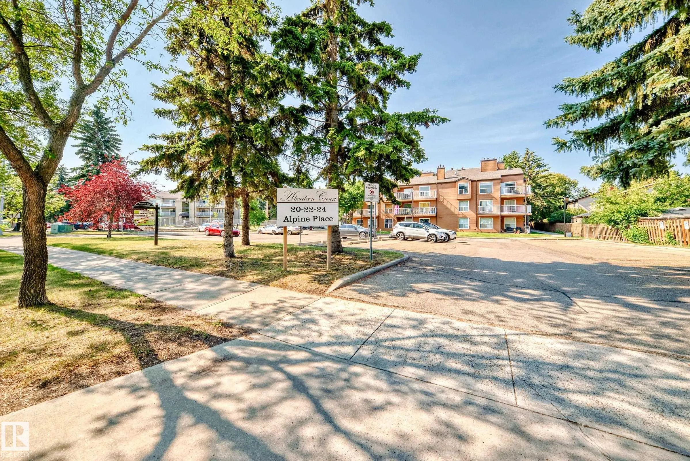24 Alpine Place