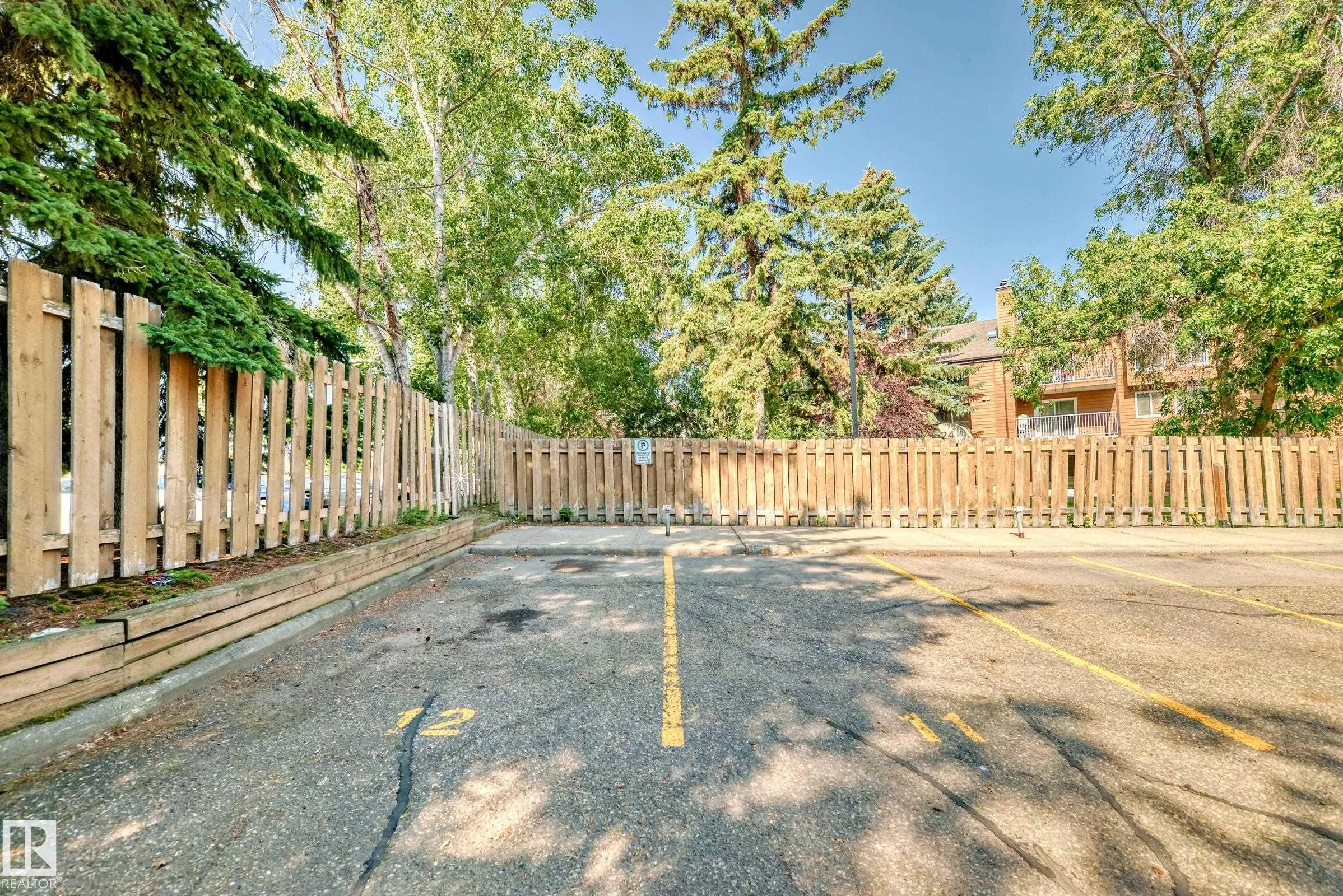 24 Alpine Place