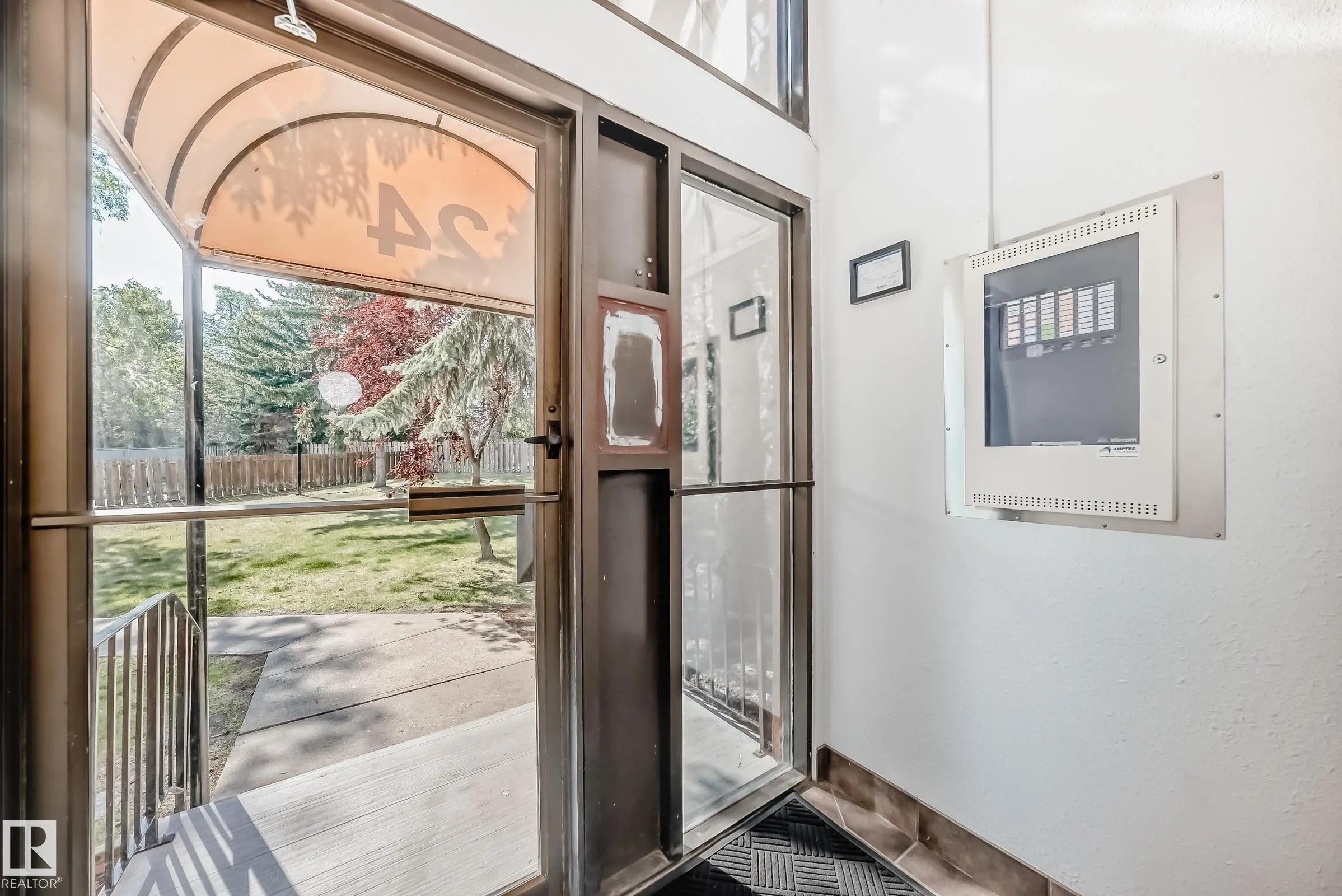 24 Alpine Place