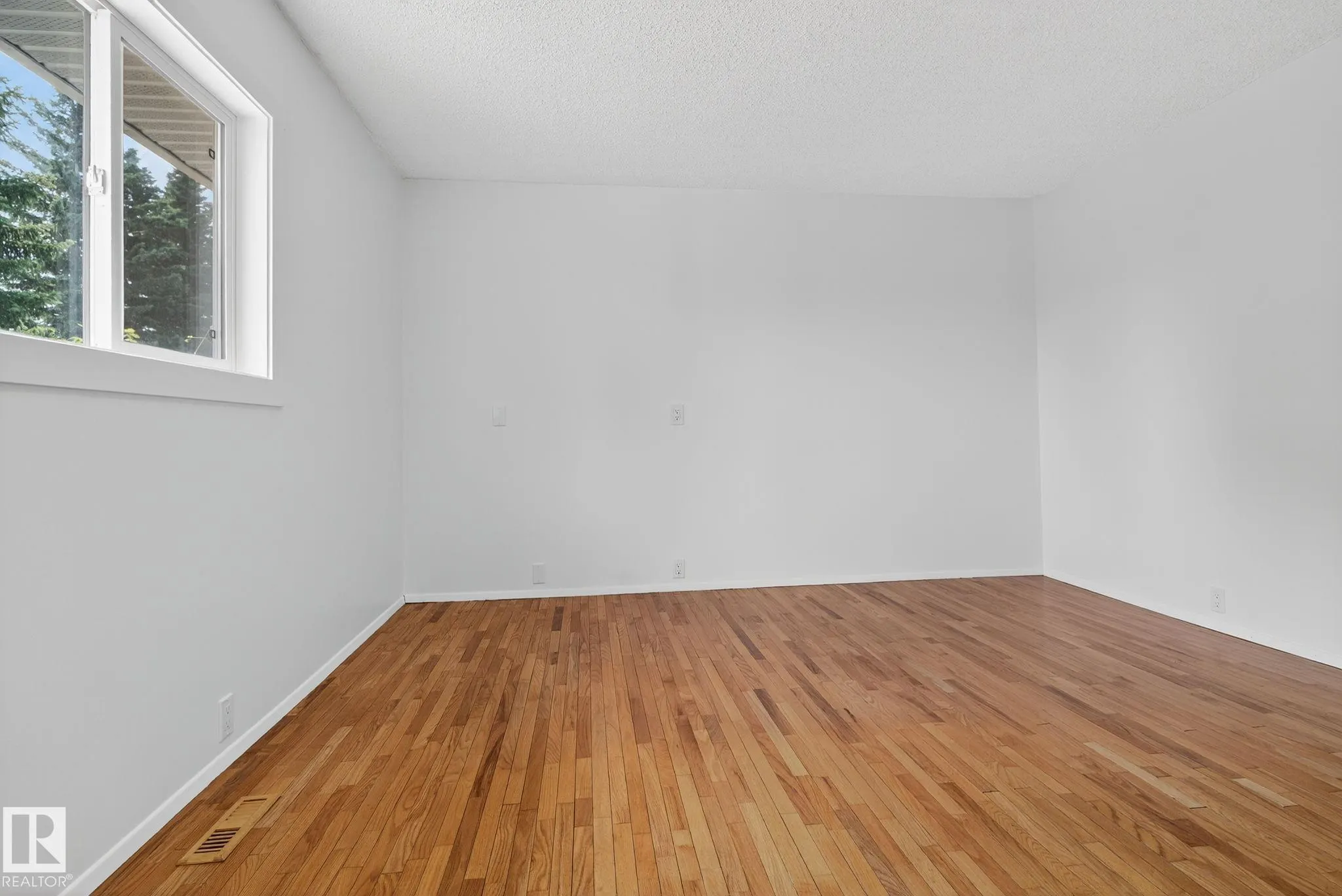 133 GARNET Road