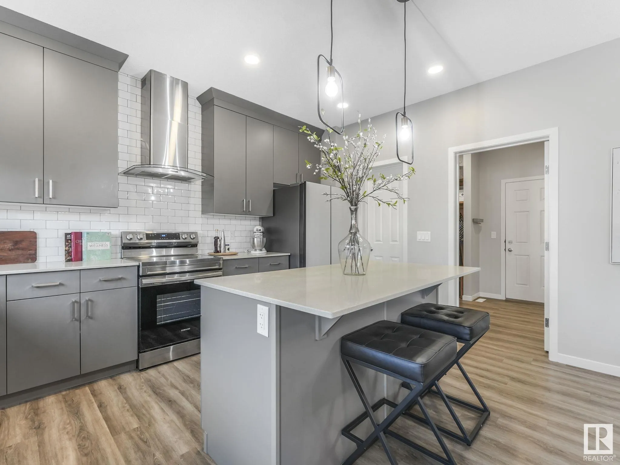 10 AUTUMNWOOD Crescent