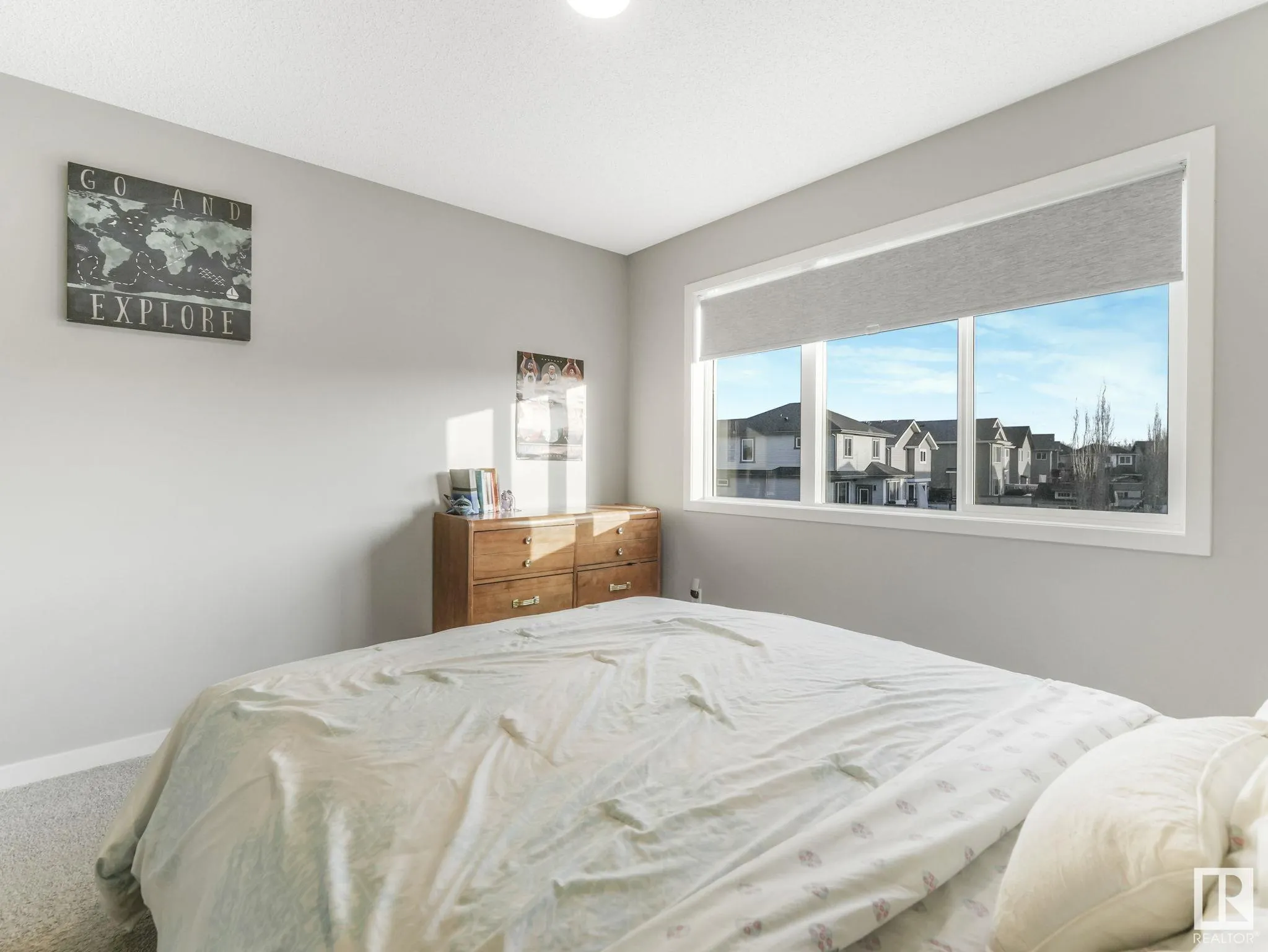 10 AUTUMNWOOD Crescent