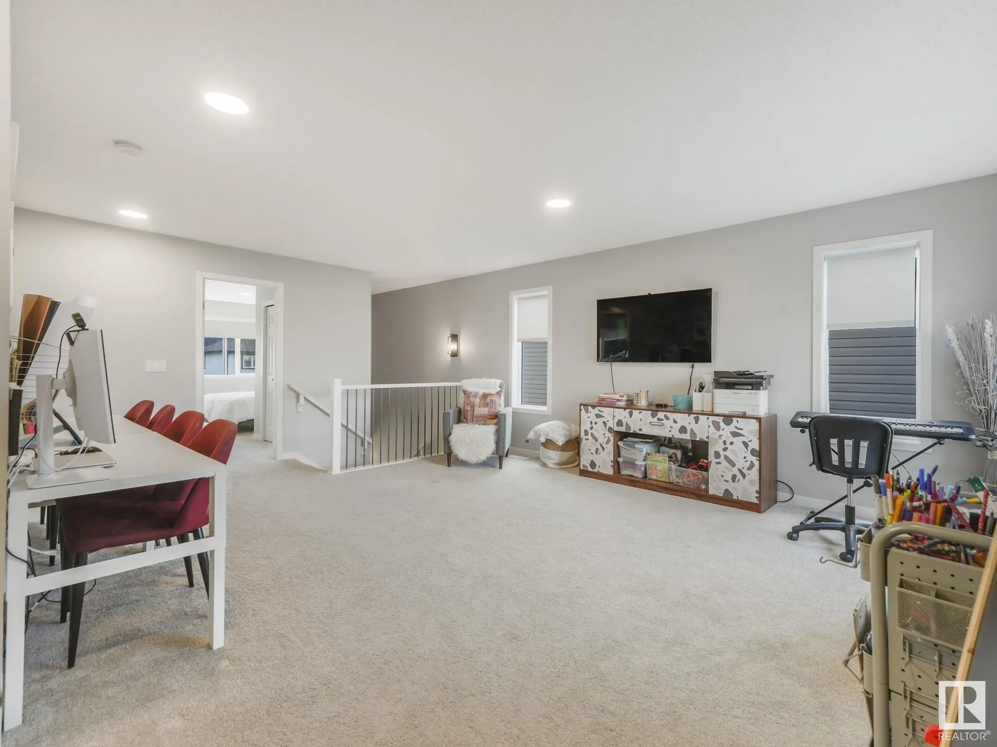 10 AUTUMNWOOD Crescent
