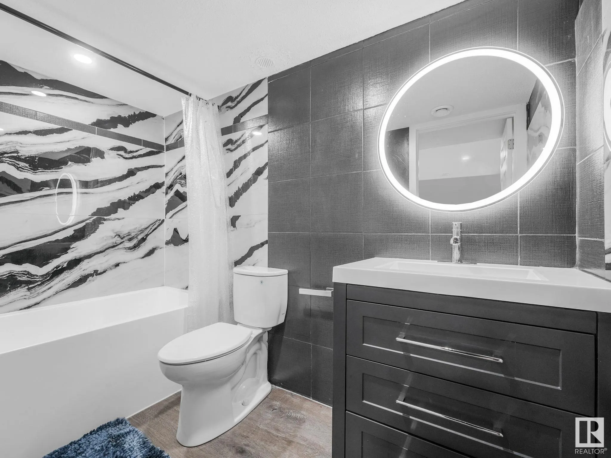 10 AUTUMNWOOD Crescent