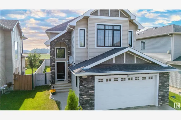 85 LAMPLIGHT Drive