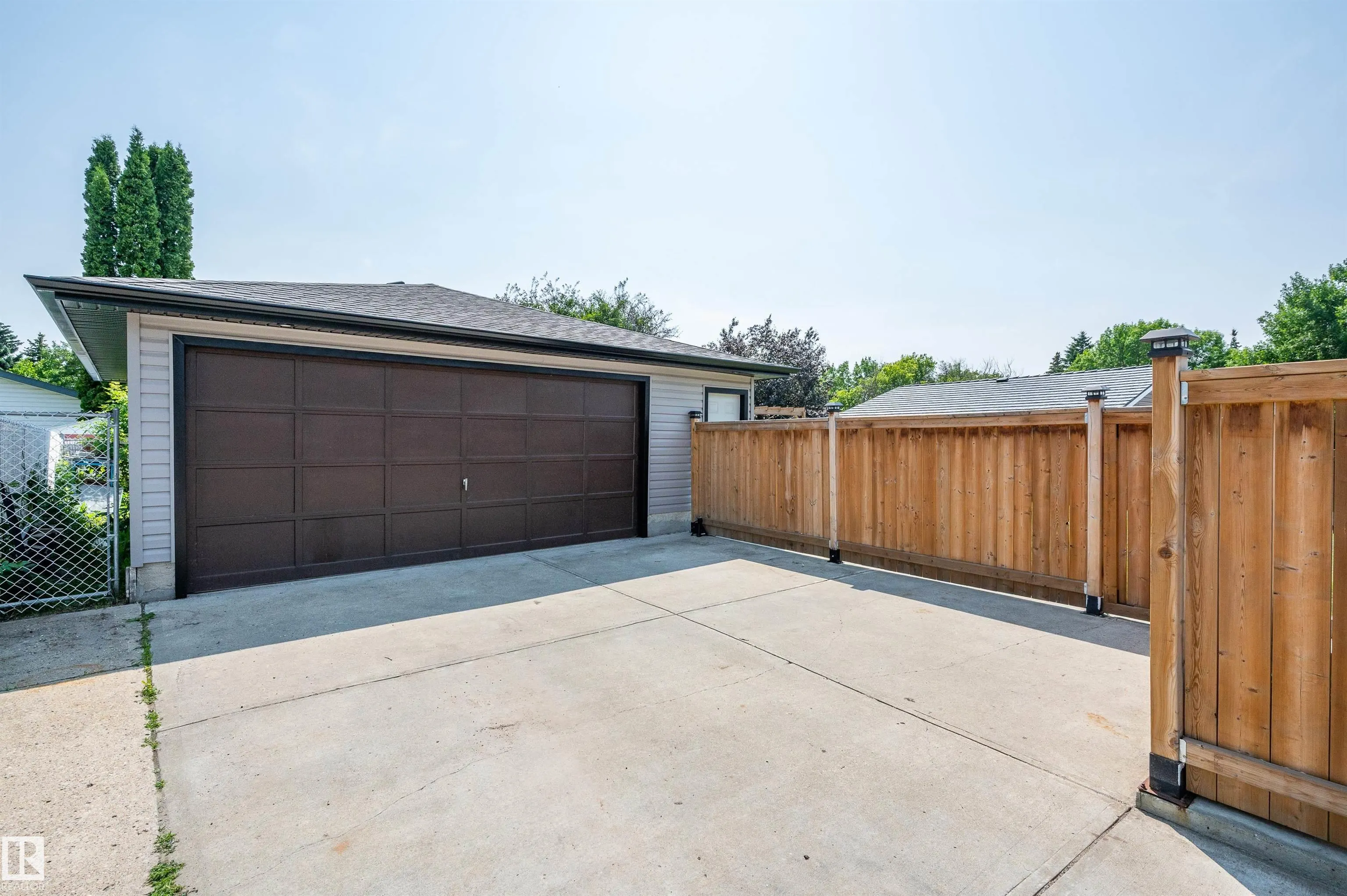 550 ALDER Avenue
