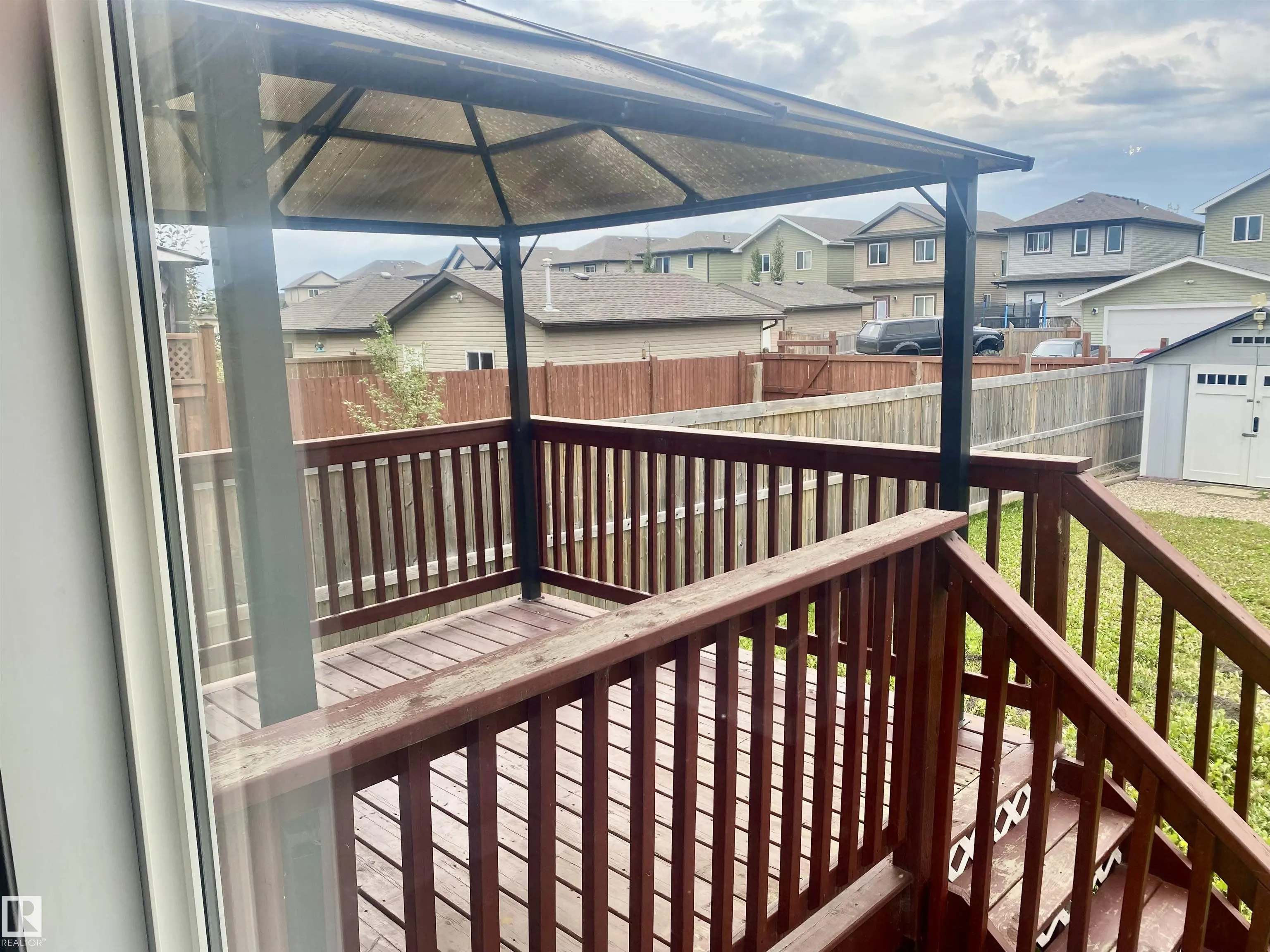222 SCHUBERT Street