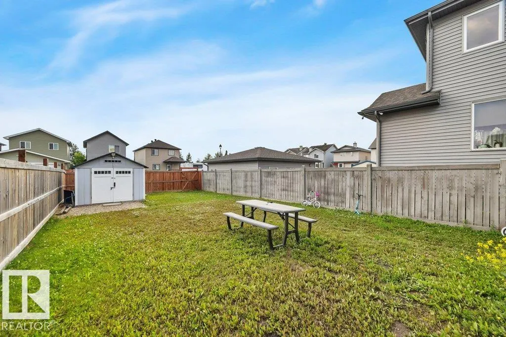 222 SCHUBERT Street
