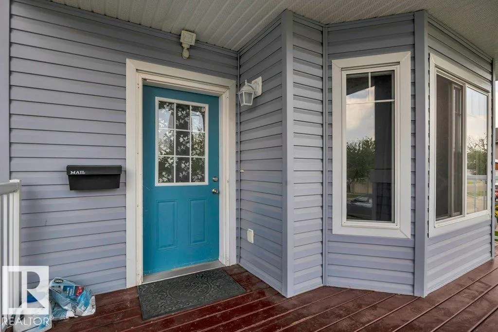 222 SCHUBERT Street