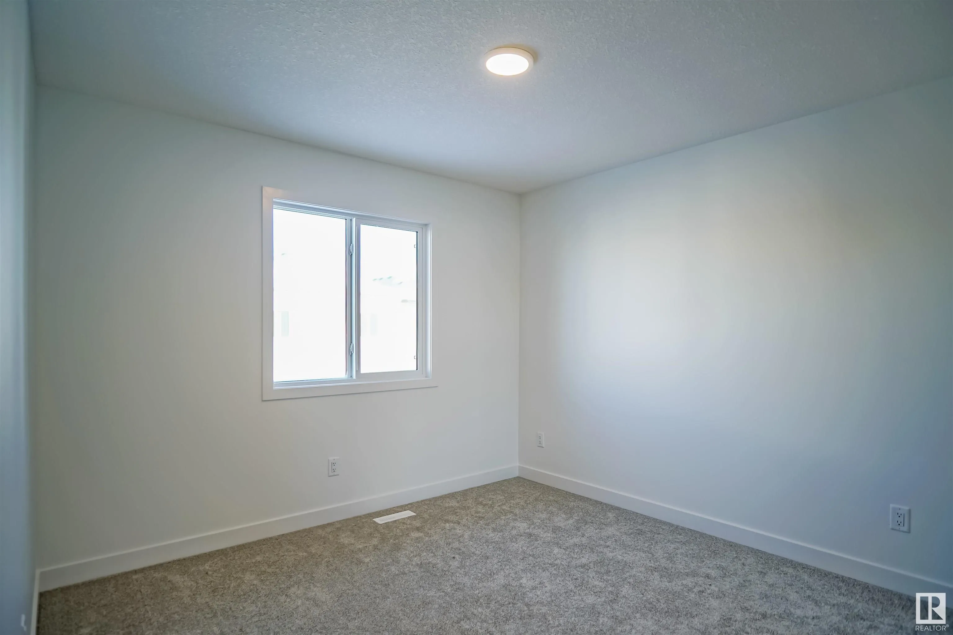 1728 WESTERRA Wynd