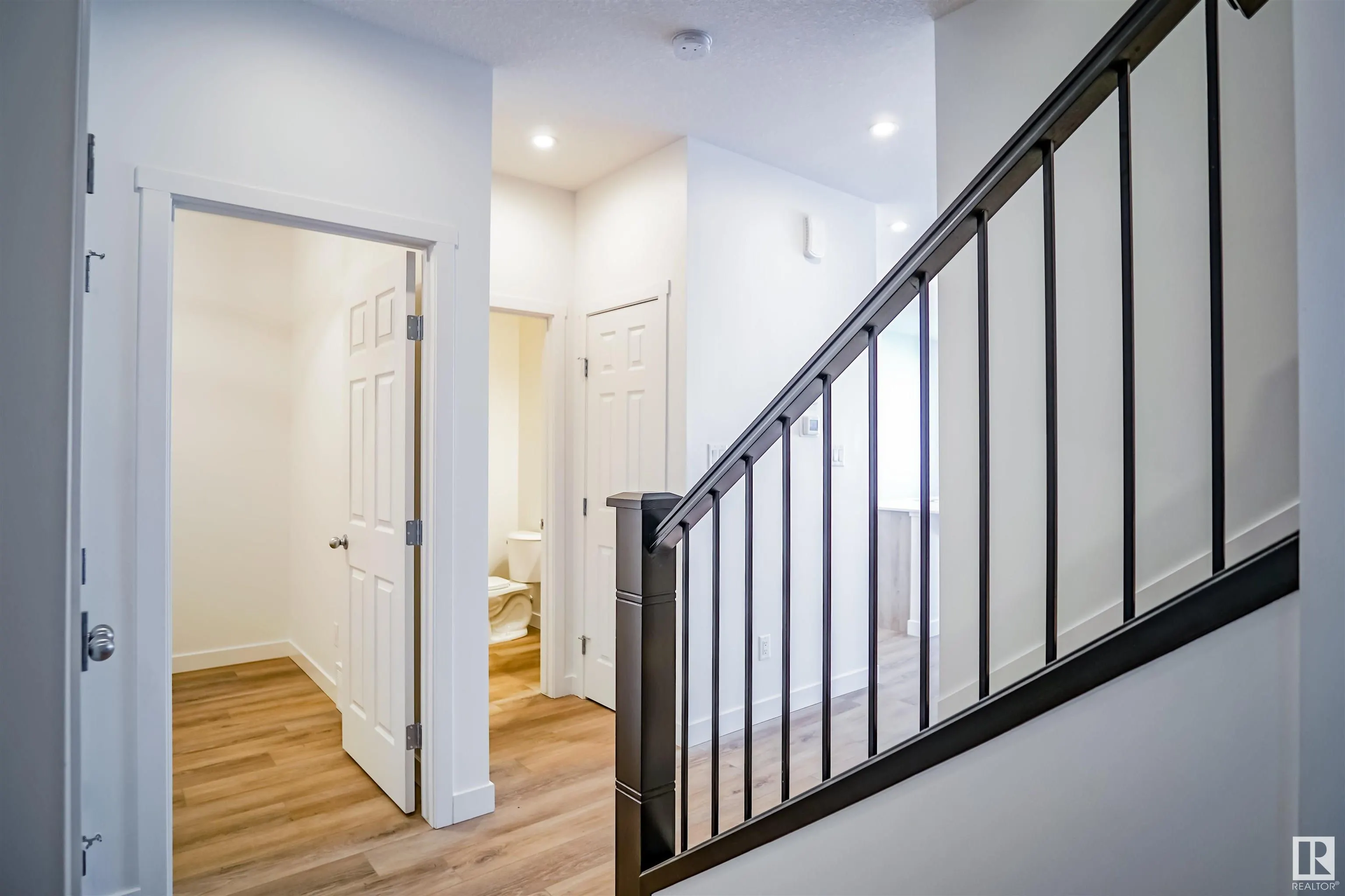 1728 WESTERRA Wynd