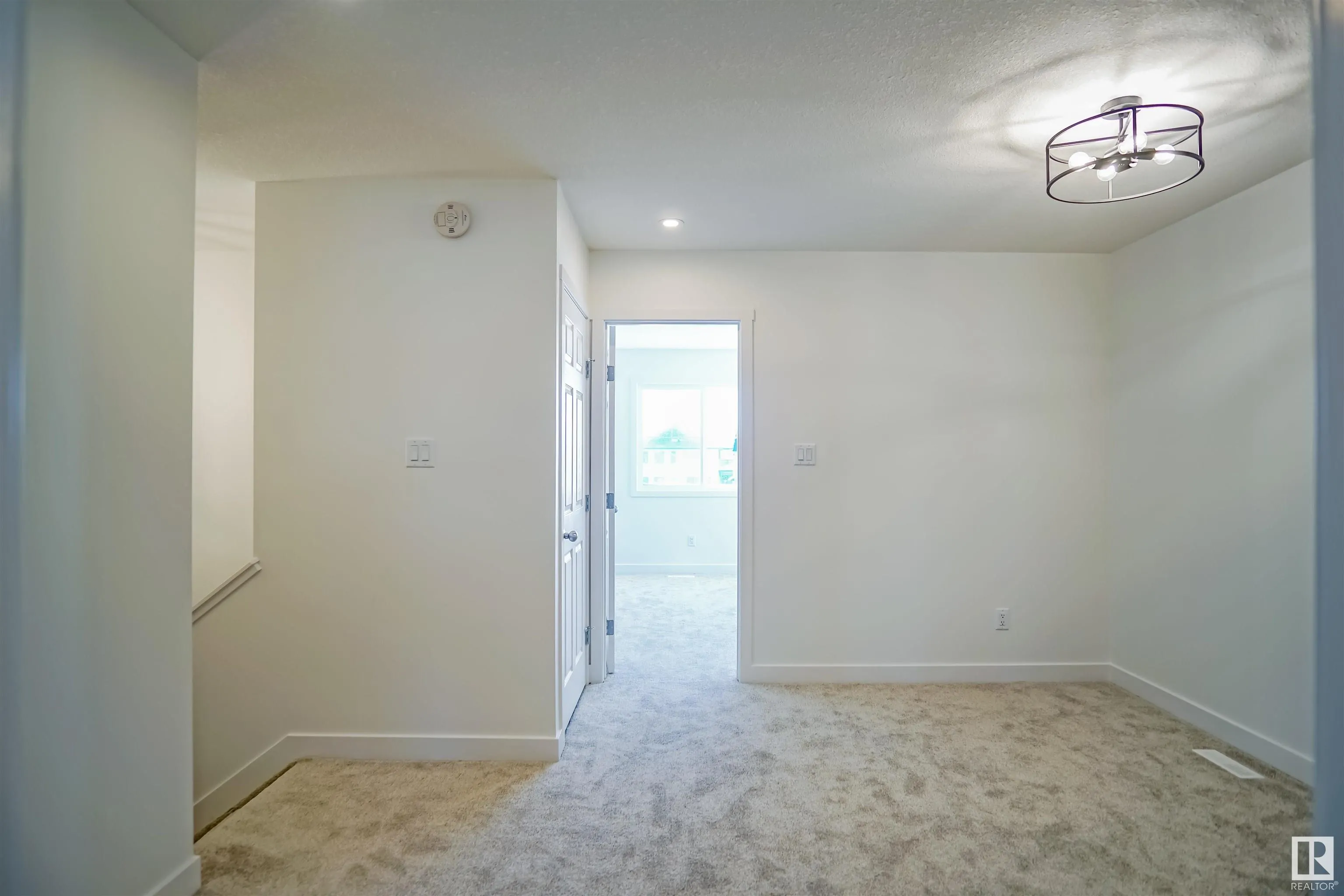 1728 WESTERRA Wynd