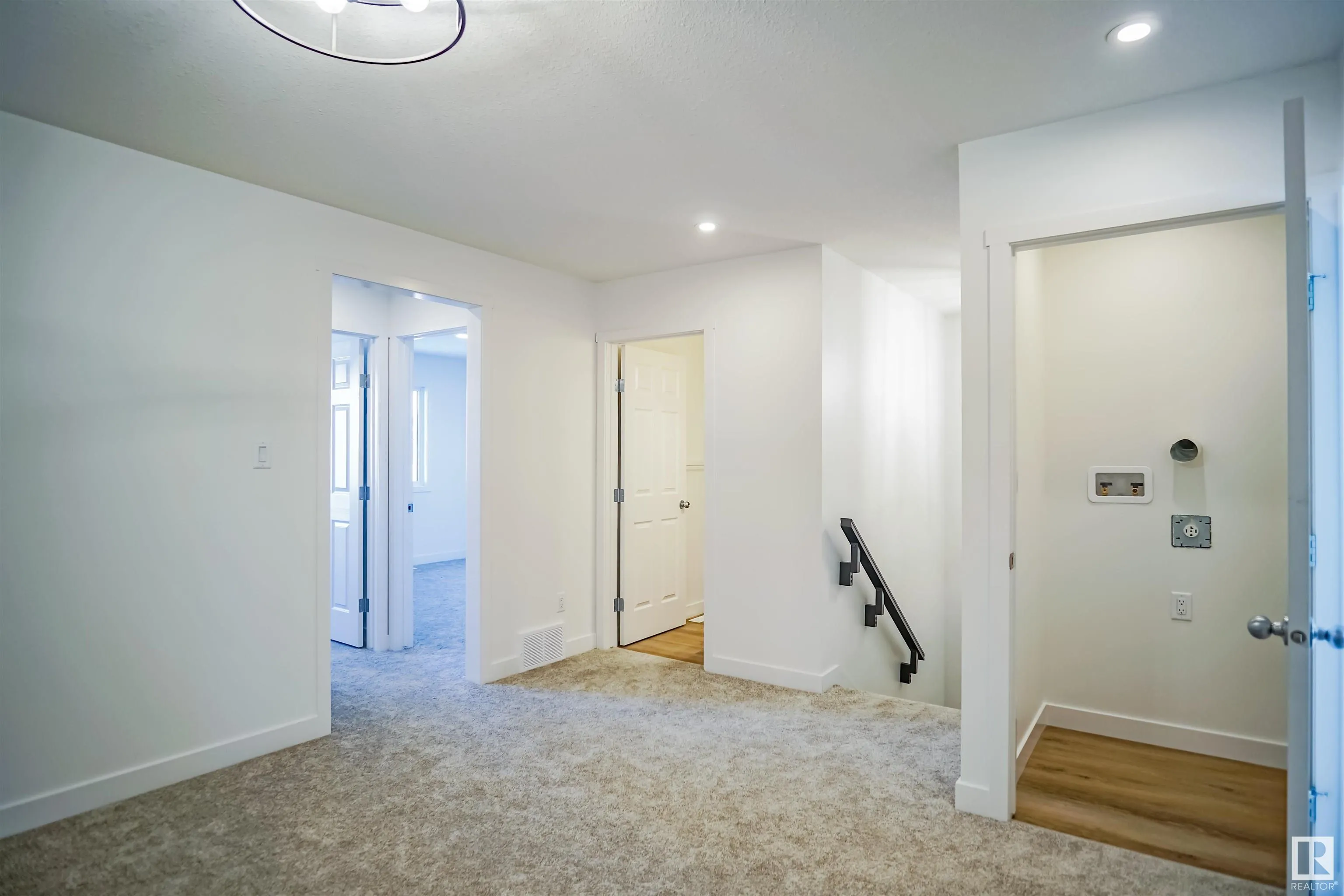 1728 WESTERRA Wynd