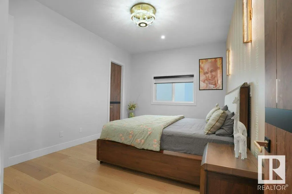 5104 WOOLSEY Link