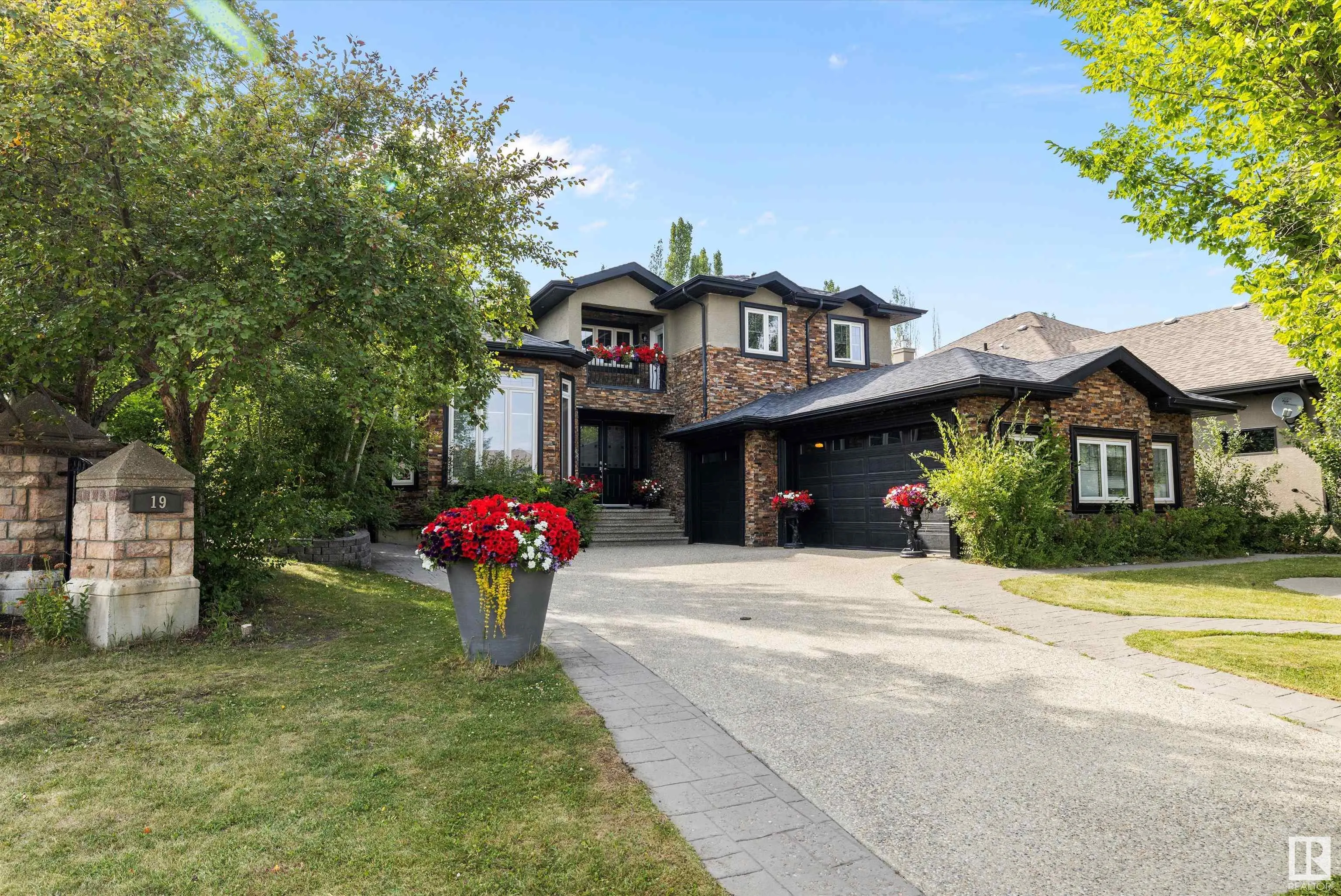19 OAK Point(e)