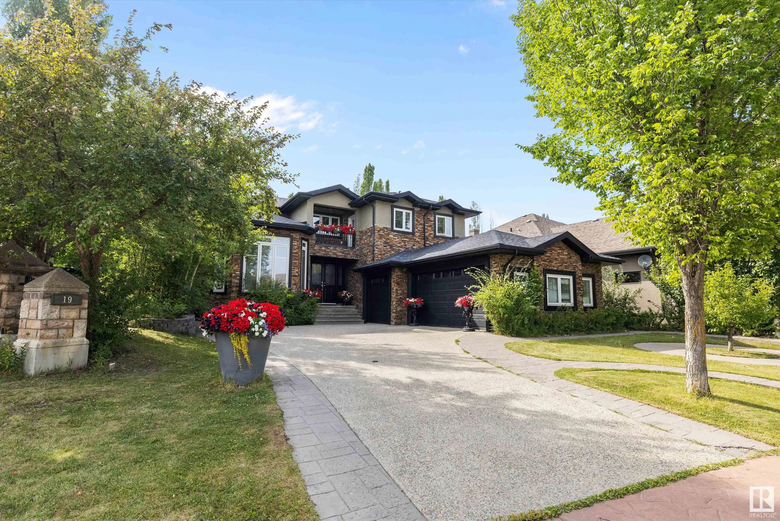 19 OAK Point(e)