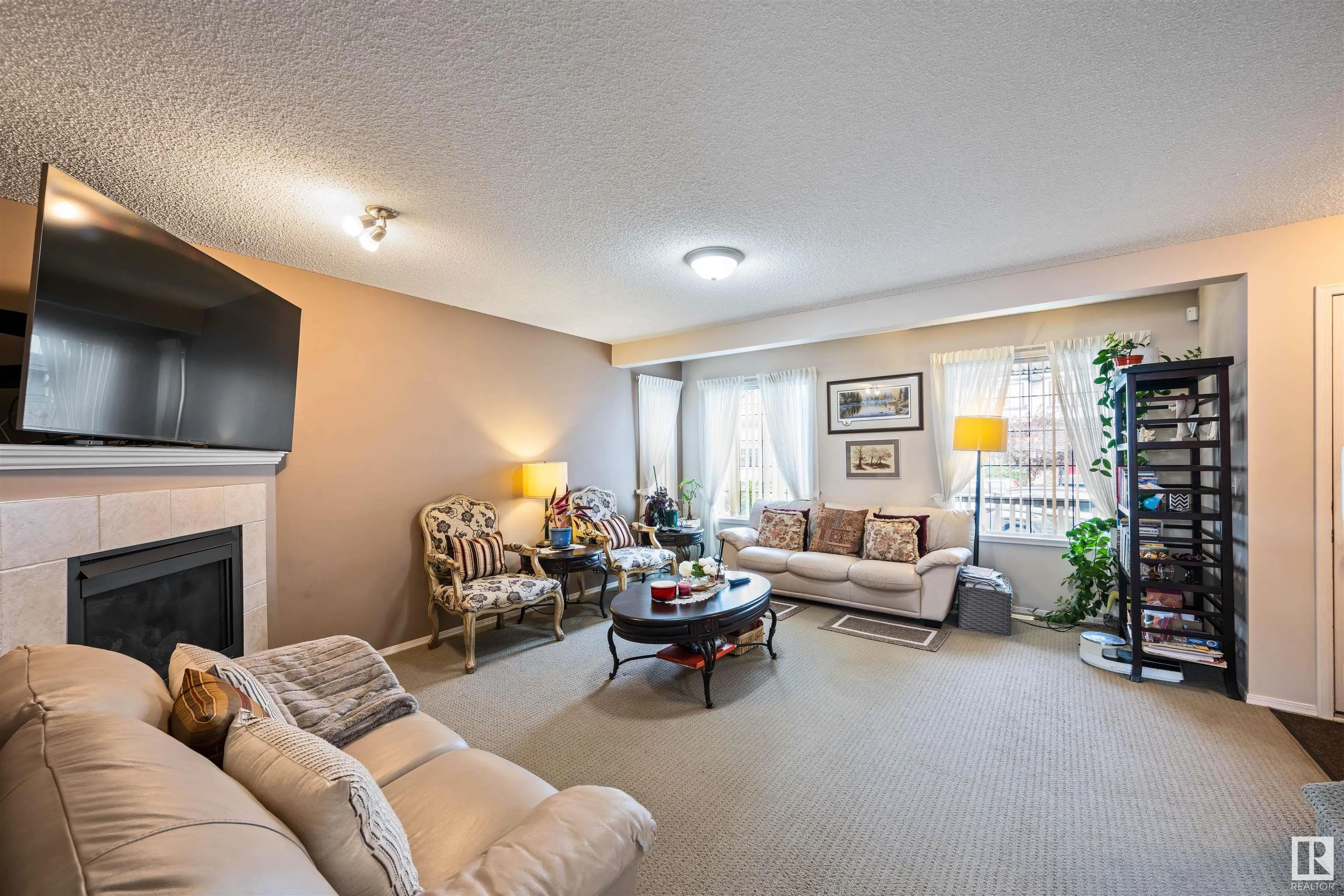 9210 SCOTT Lane