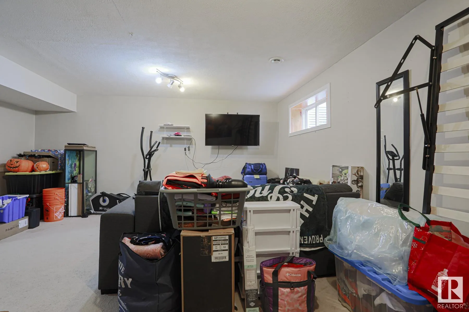 141 MCLAUGHLIN Drive