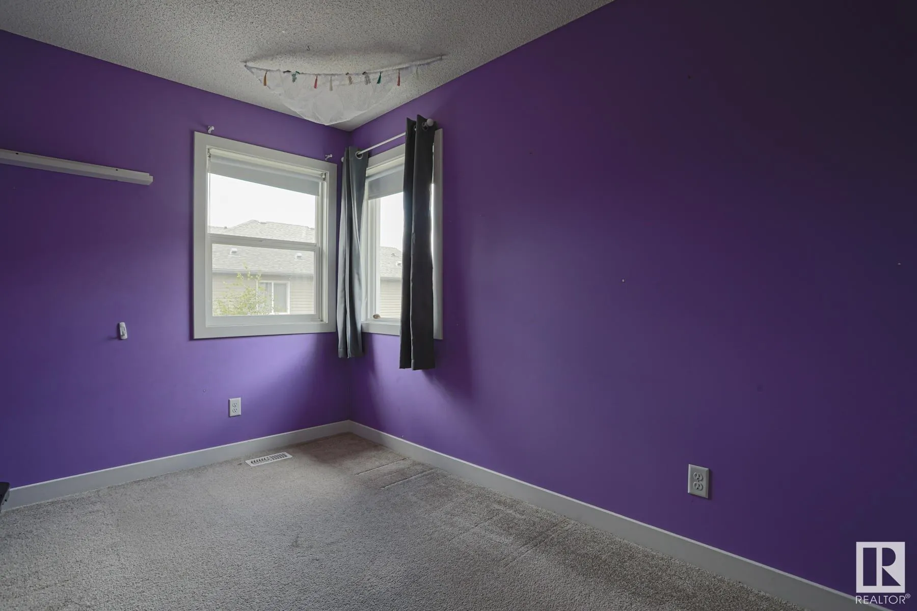 141 MCLAUGHLIN Drive