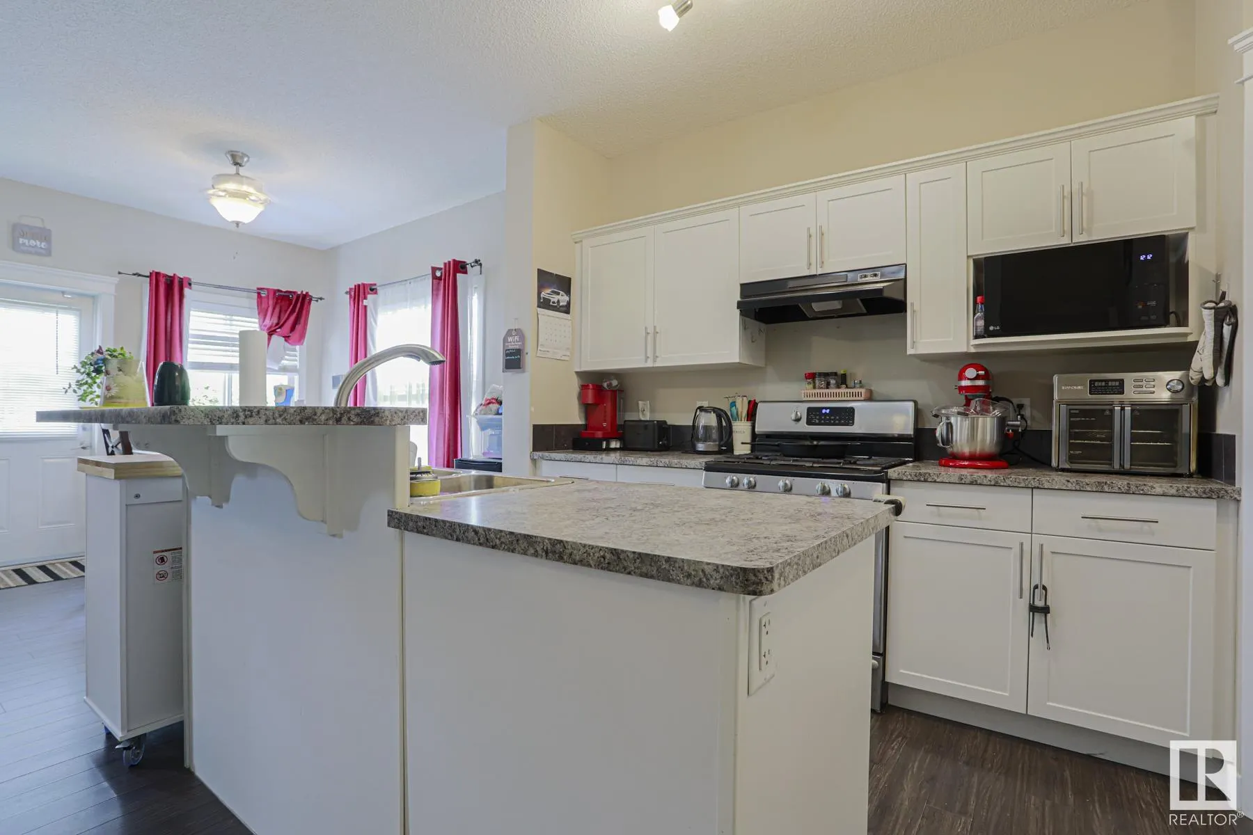 141 MCLAUGHLIN Drive