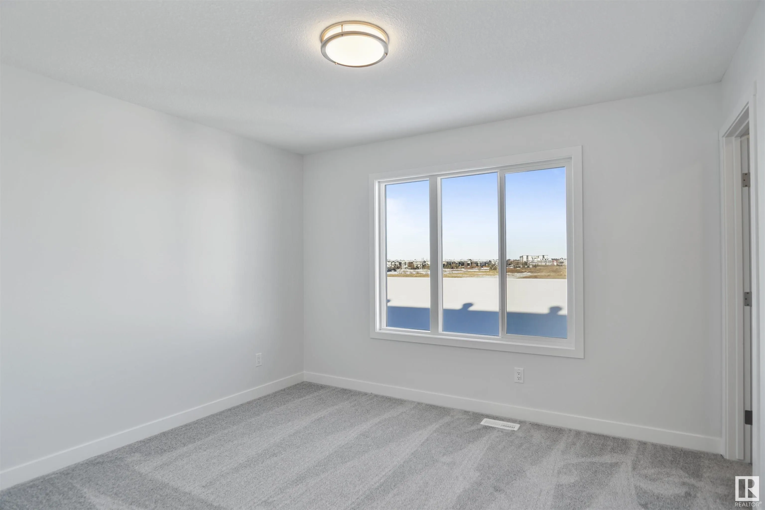 160 Savoy Crescent