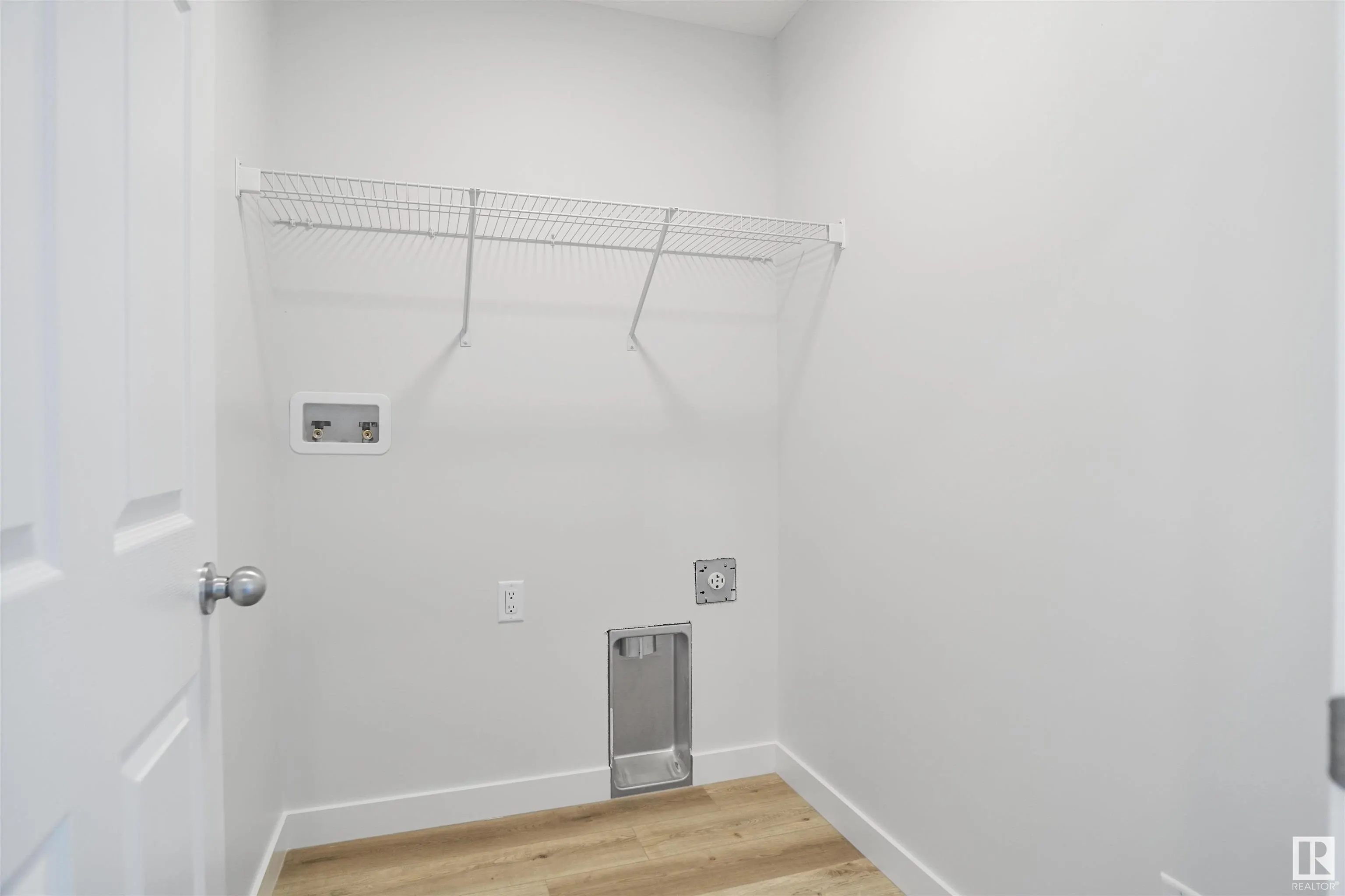160 Savoy Crescent