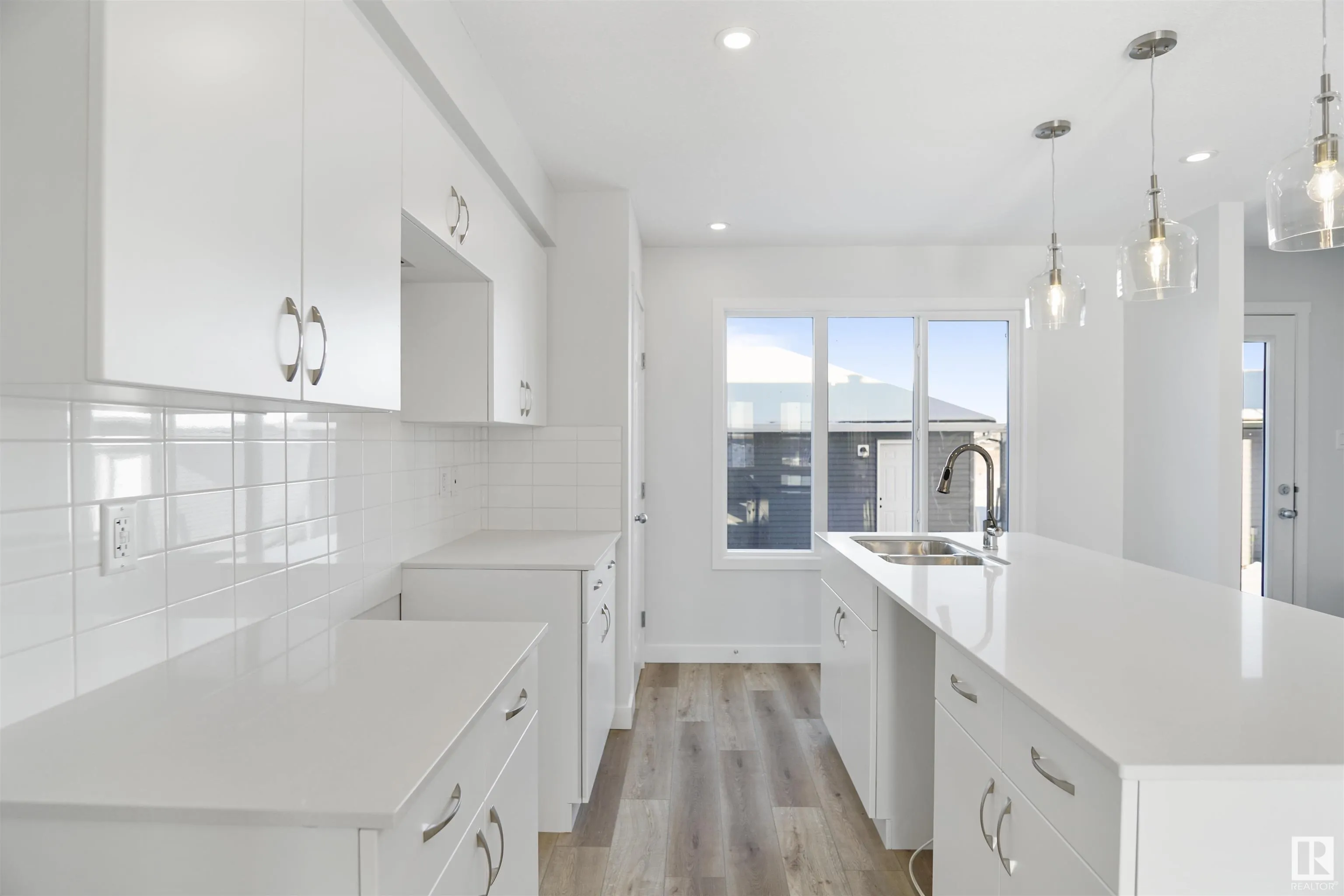 160 Savoy Crescent