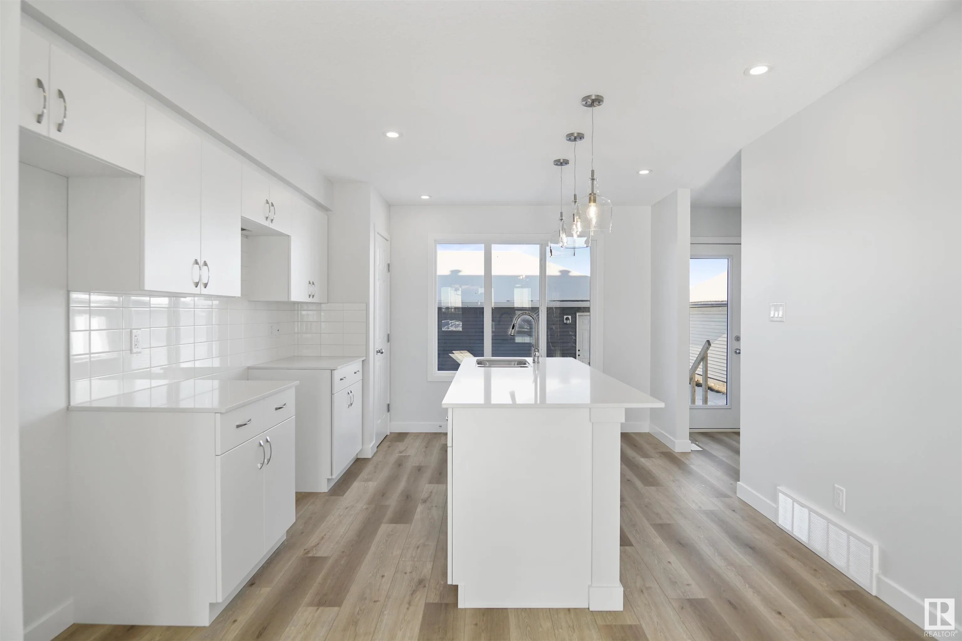 160 Savoy Crescent