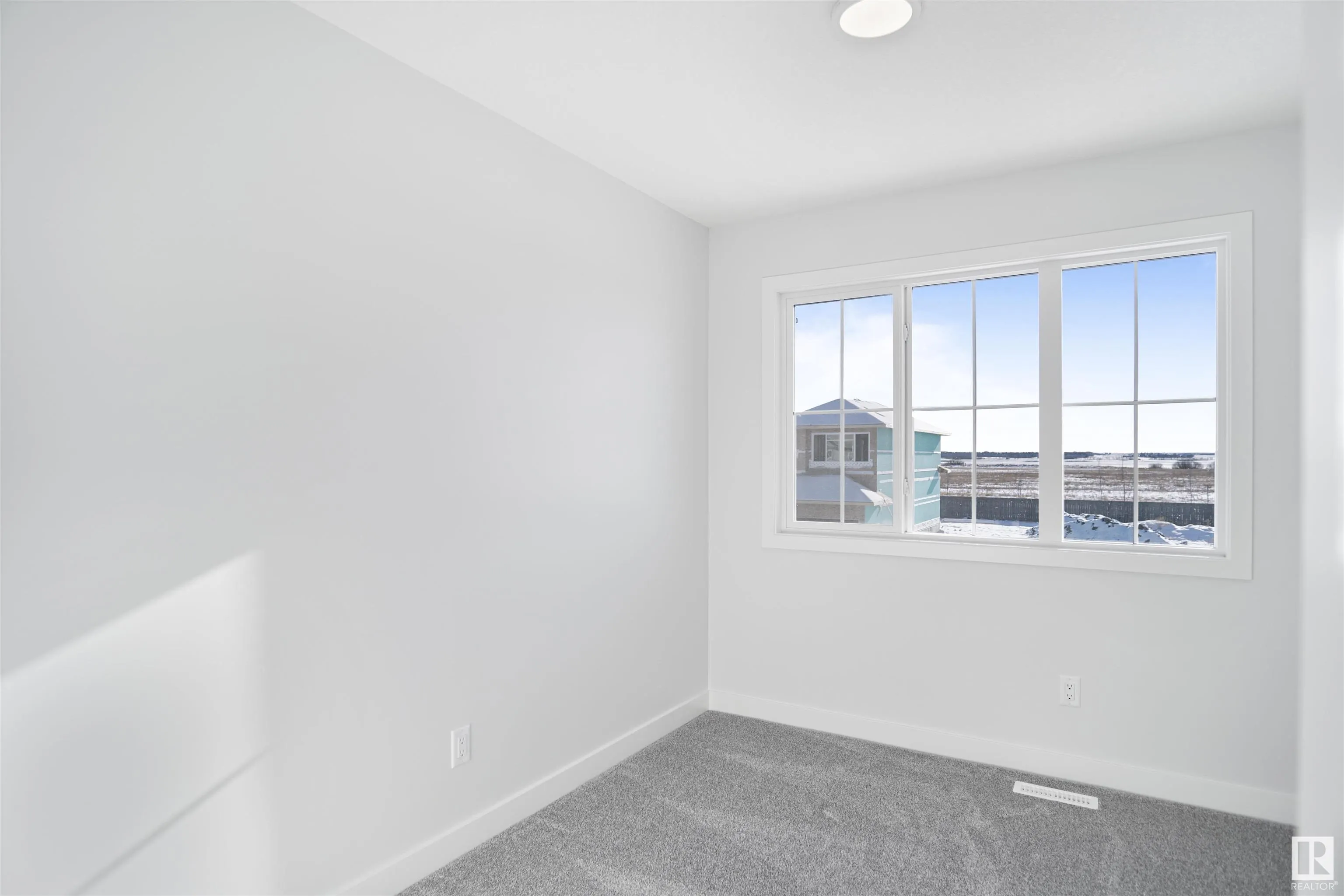 160 Savoy Crescent