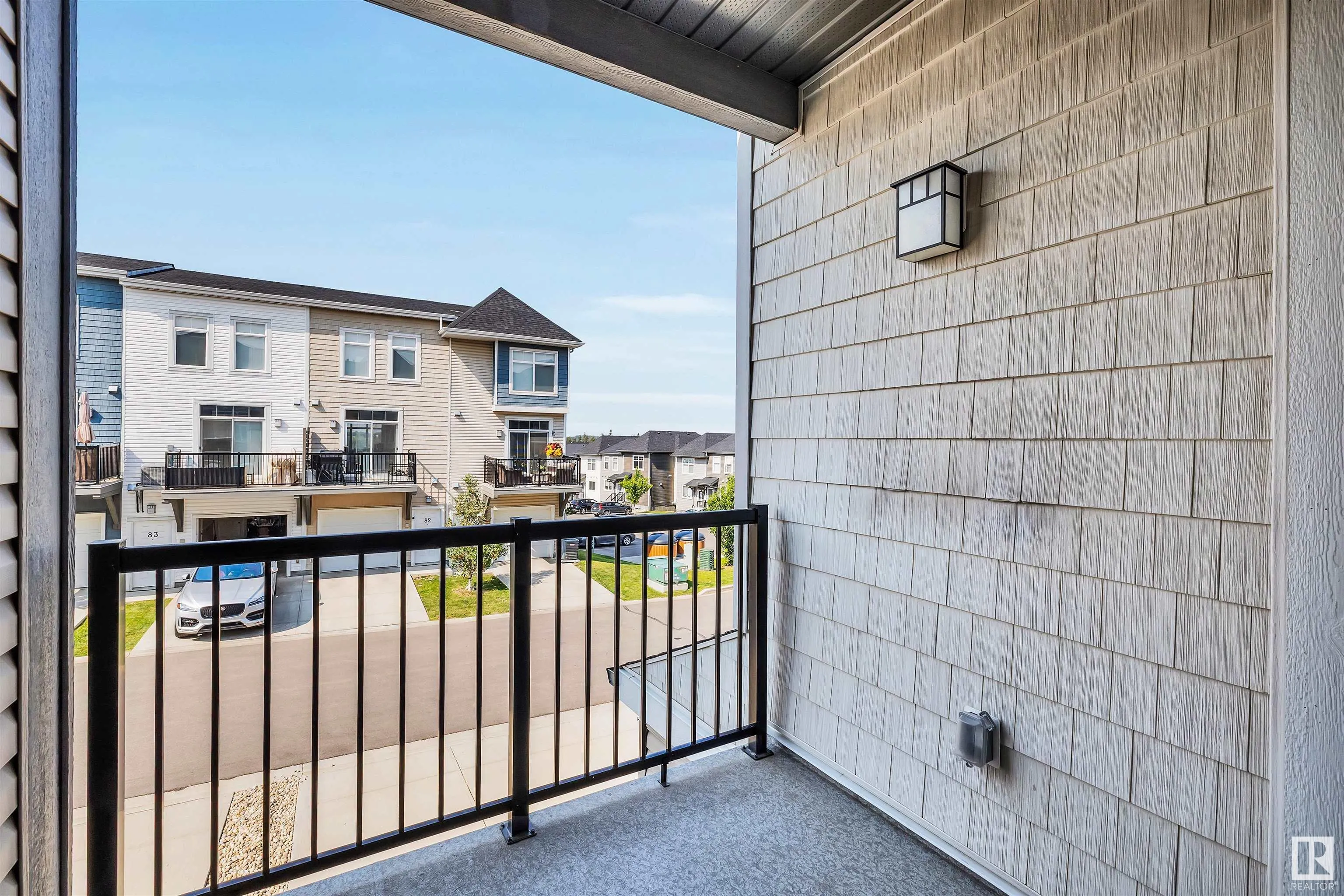 600 BELLEROSE Drive